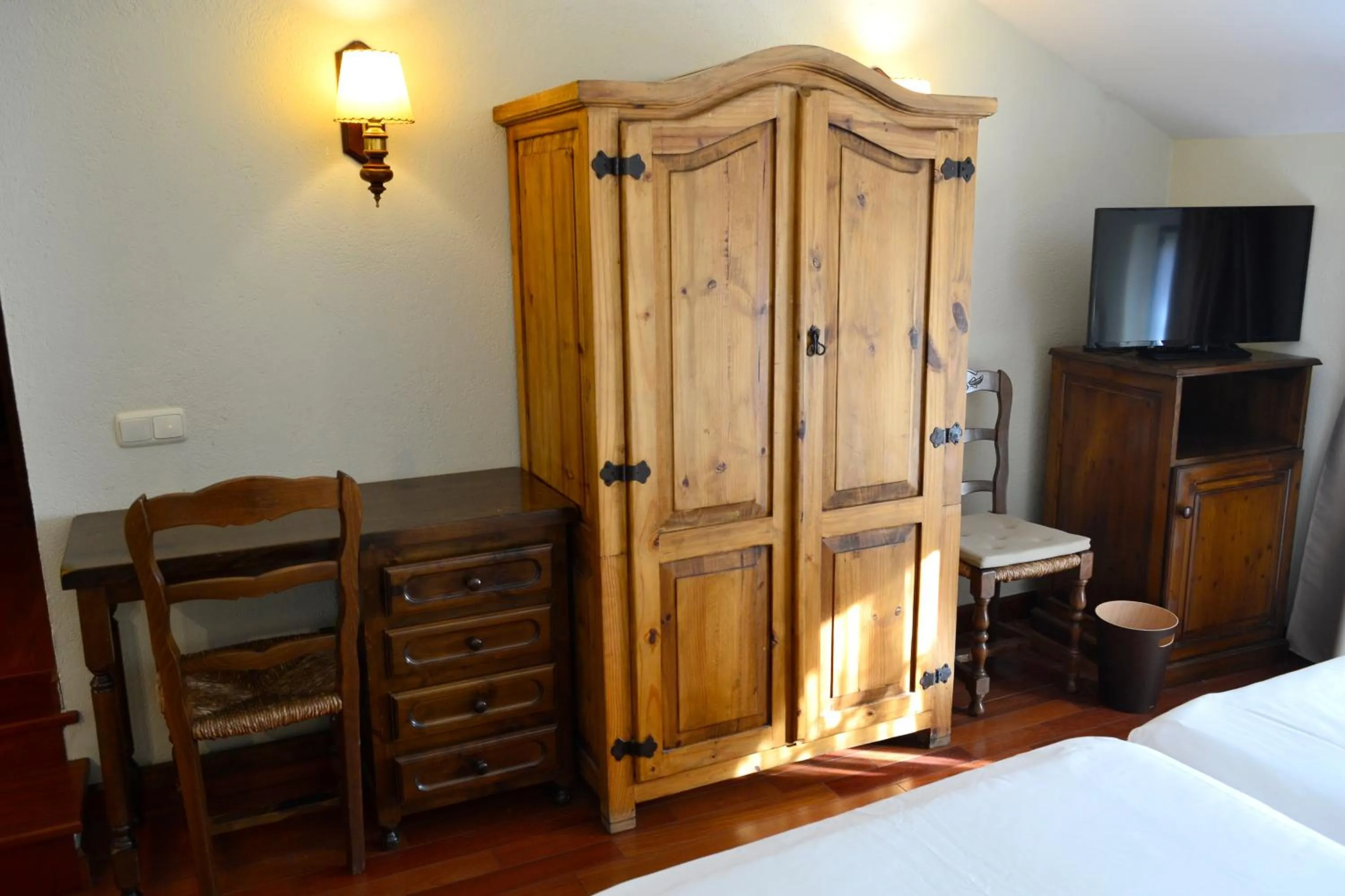 Photo of the whole room, Bed in Hotel Alda Vía León