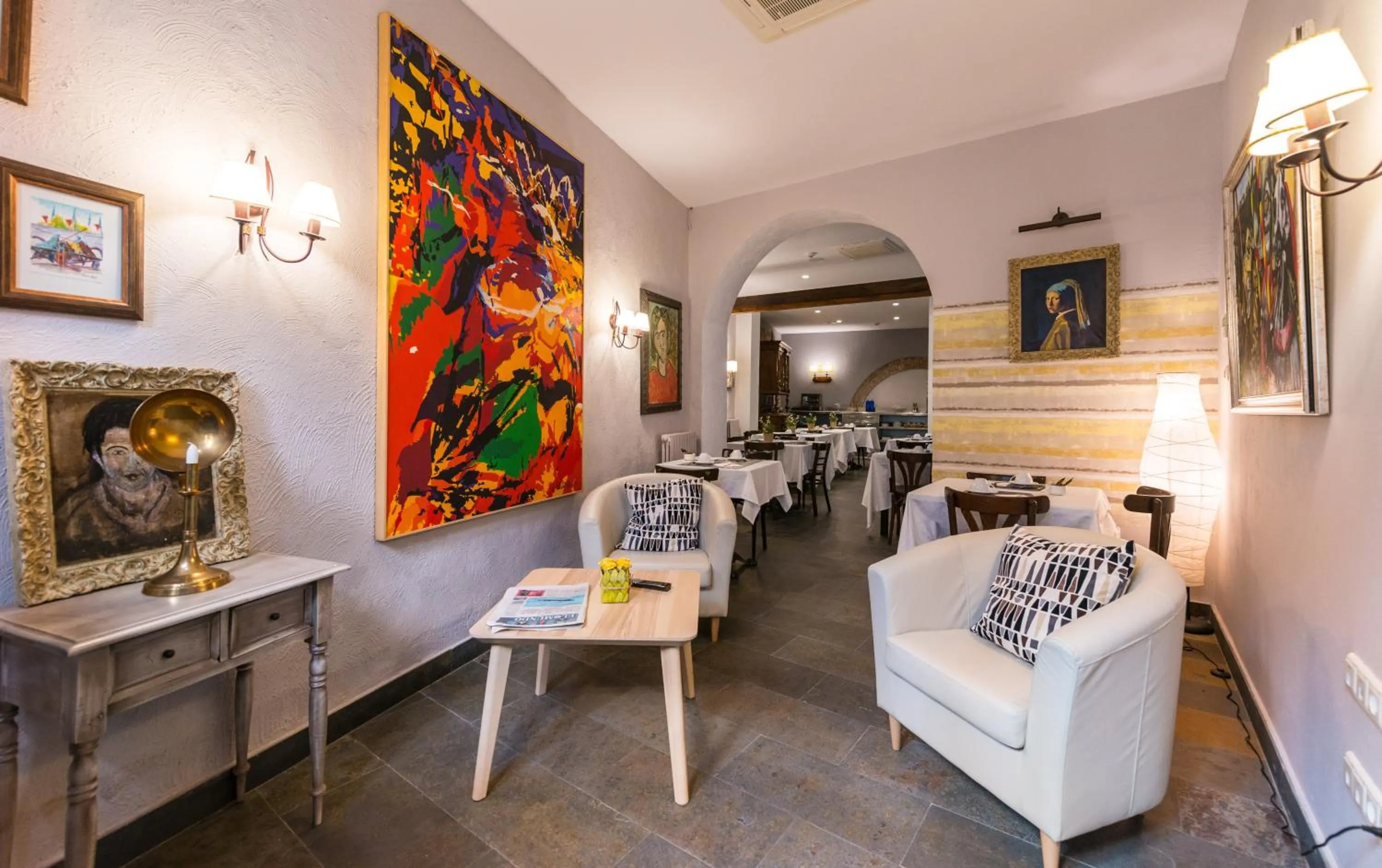 Communal lounge/ TV room in Hotel Alda Vía León