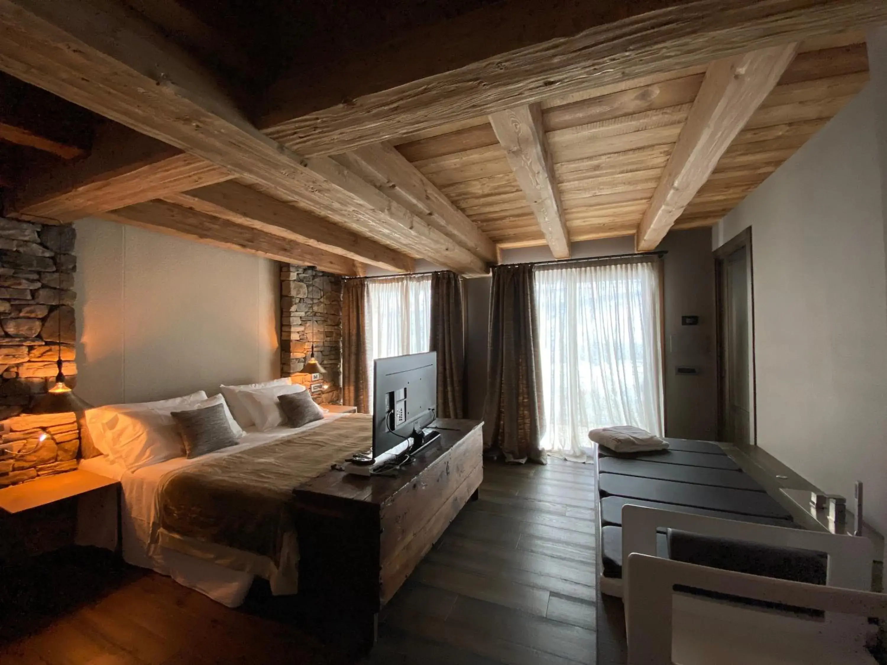 Suite with Spa Access in Les Neiges D'Antan Suite with Spa Access in Les Neiges D'Antan