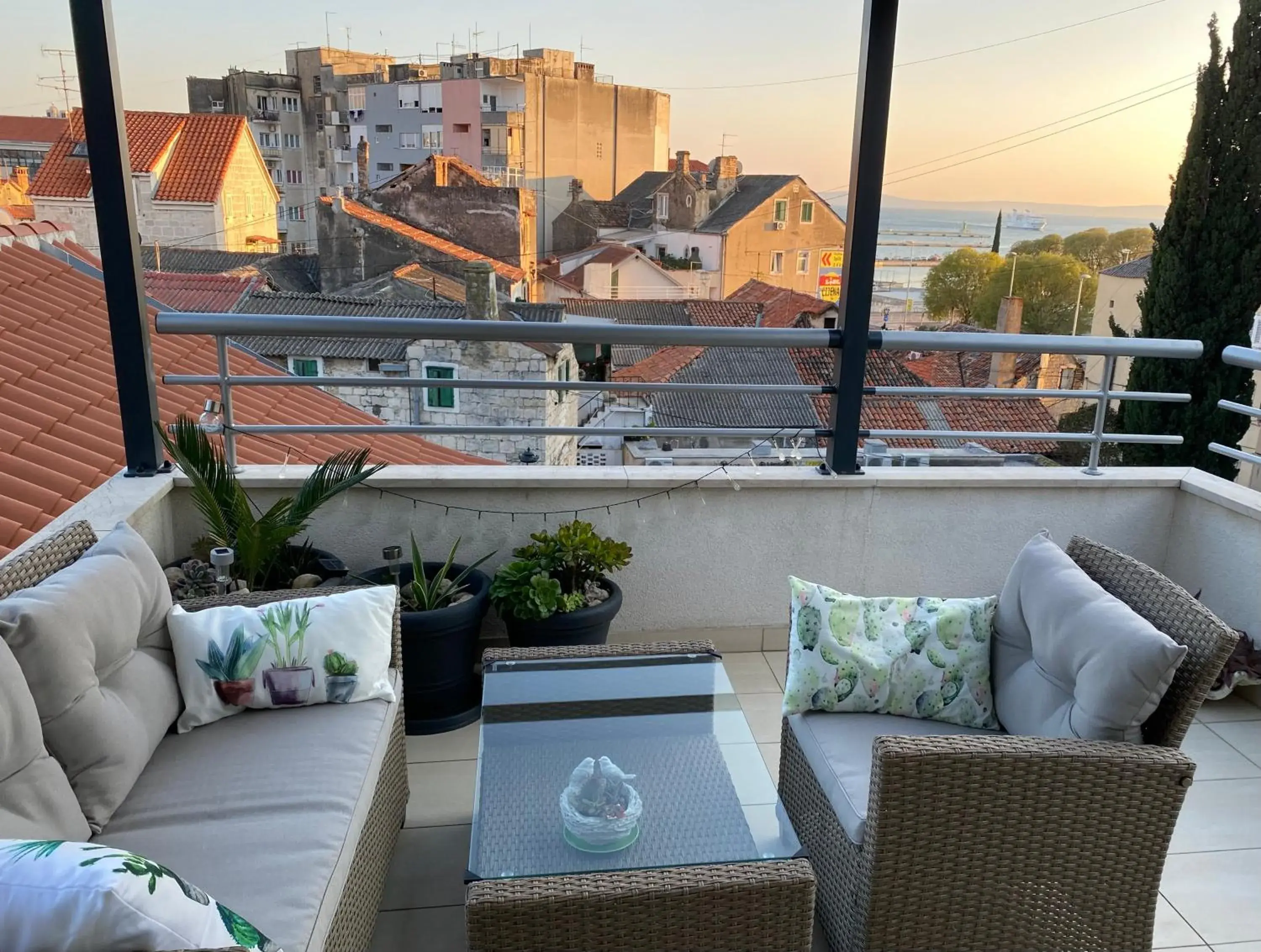 Apartment with Sea View in Apartment Dome Apartment with Sea View in Apartment Dome
