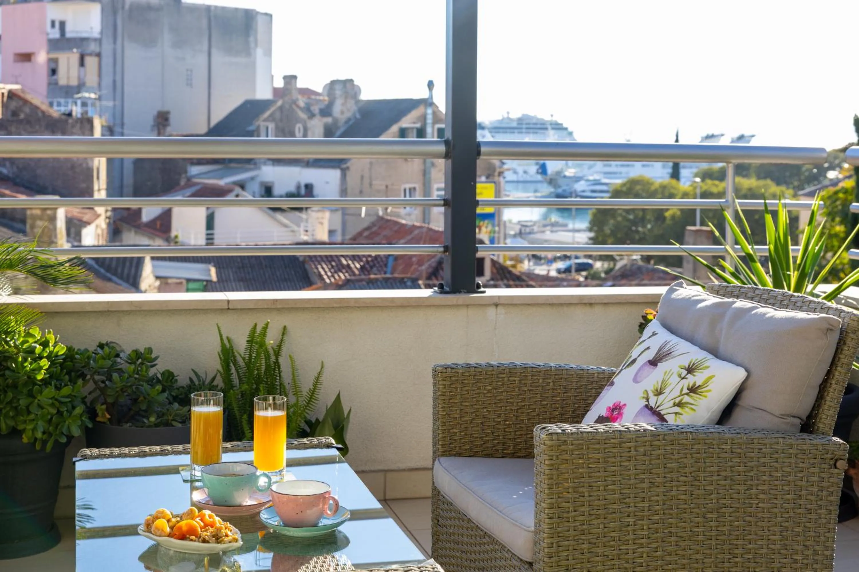 Balcony/Terrace in Apartment Dome