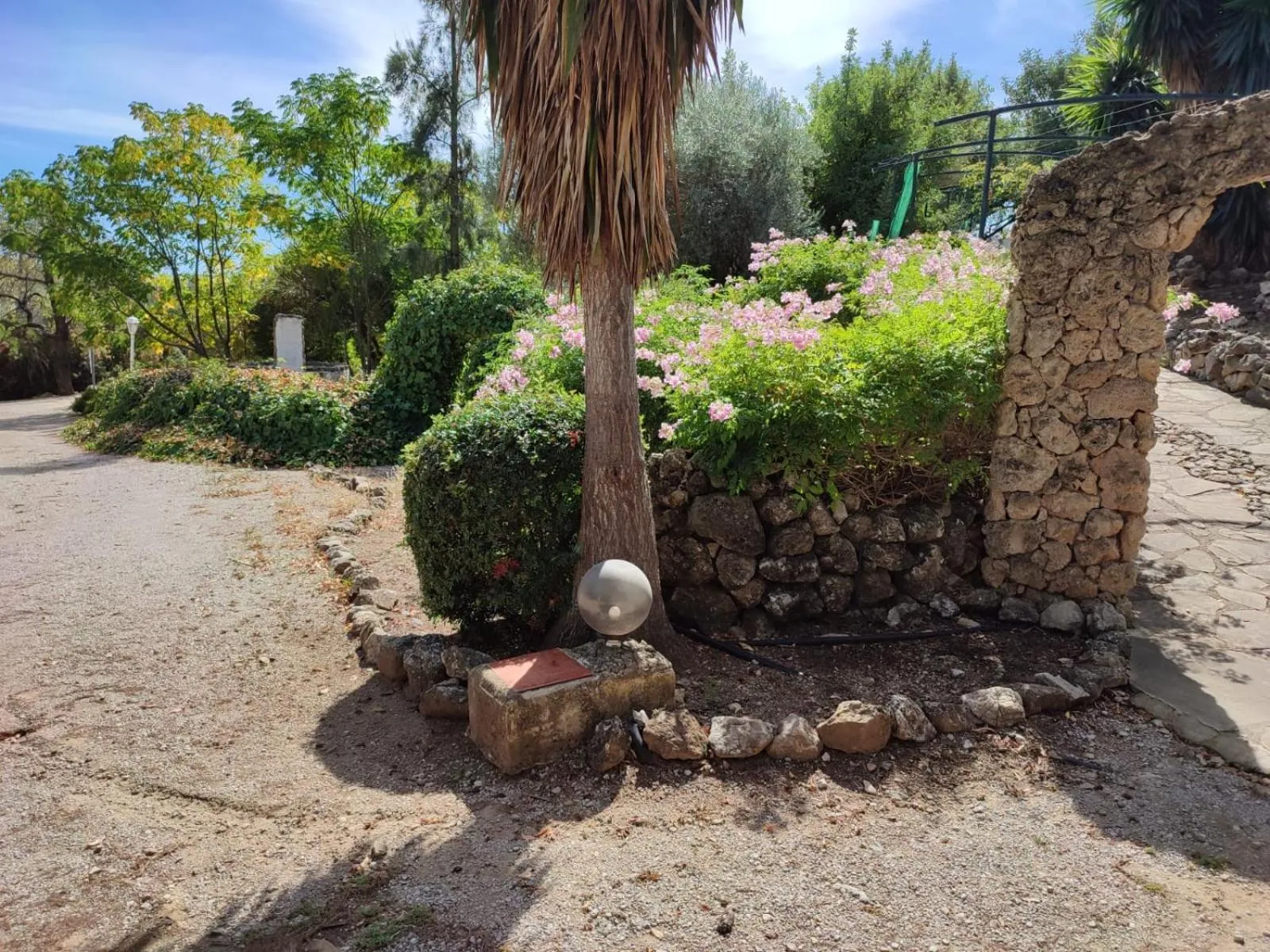 Garden in Casas Rurales Los Algarrobales