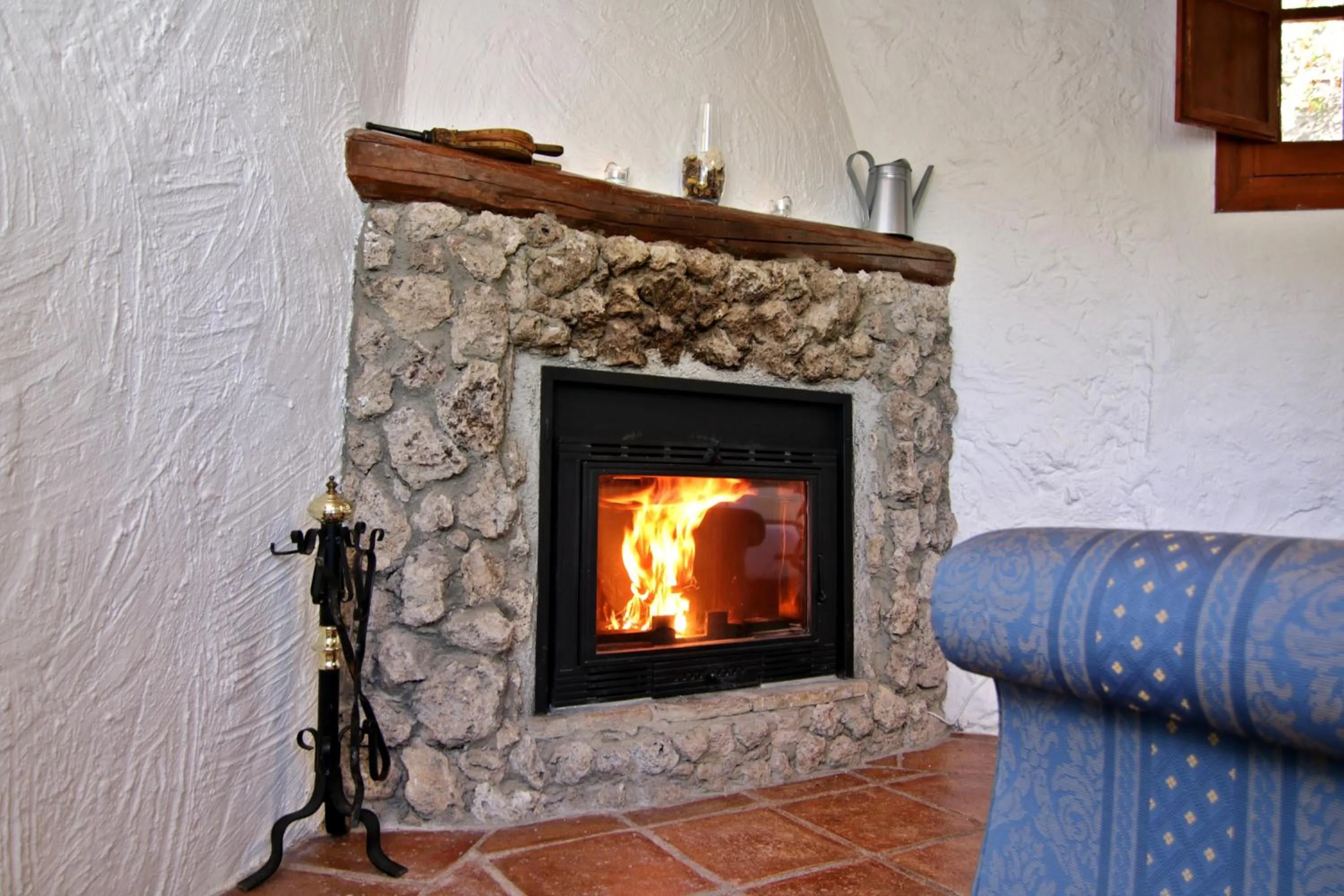 flat iron in Casas Rurales Los Algarrobales