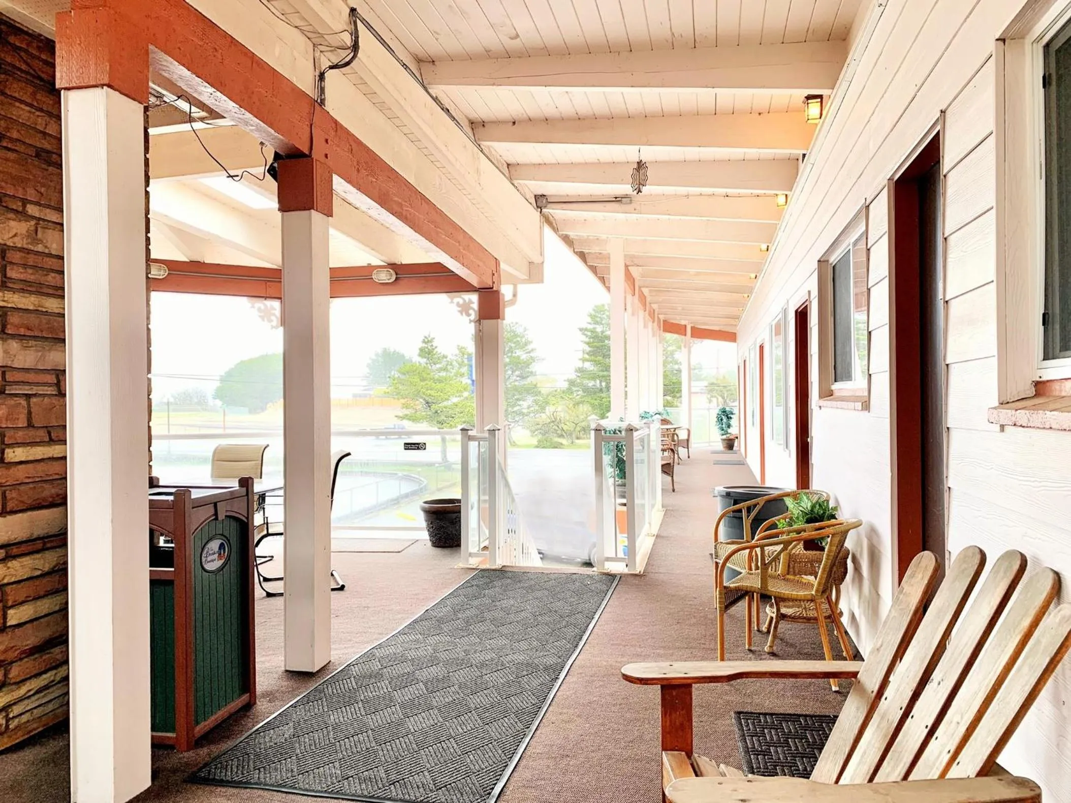 Patio in Breakers Boutique Inn