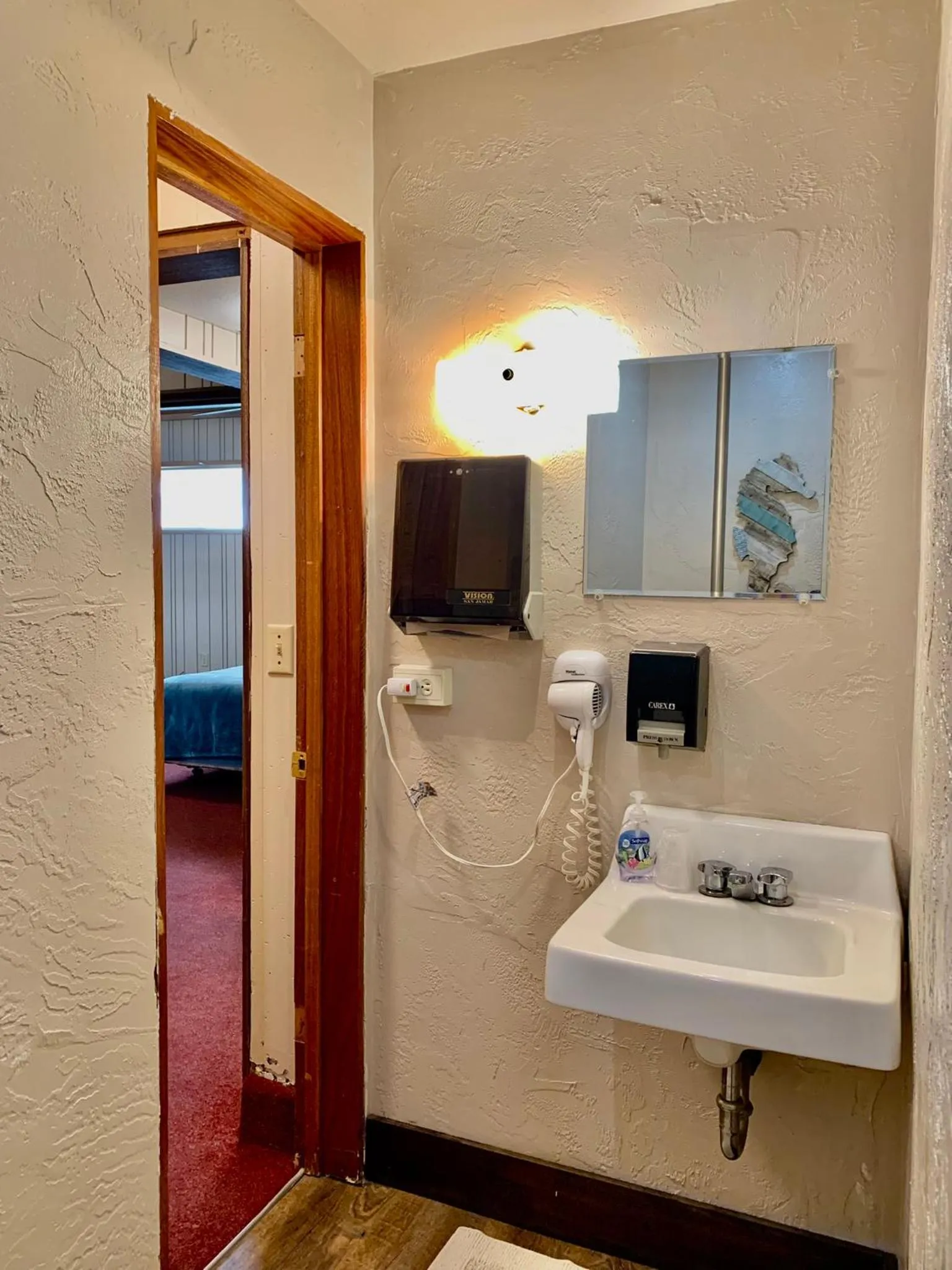 Bathroom in Breakers Boutique Inn