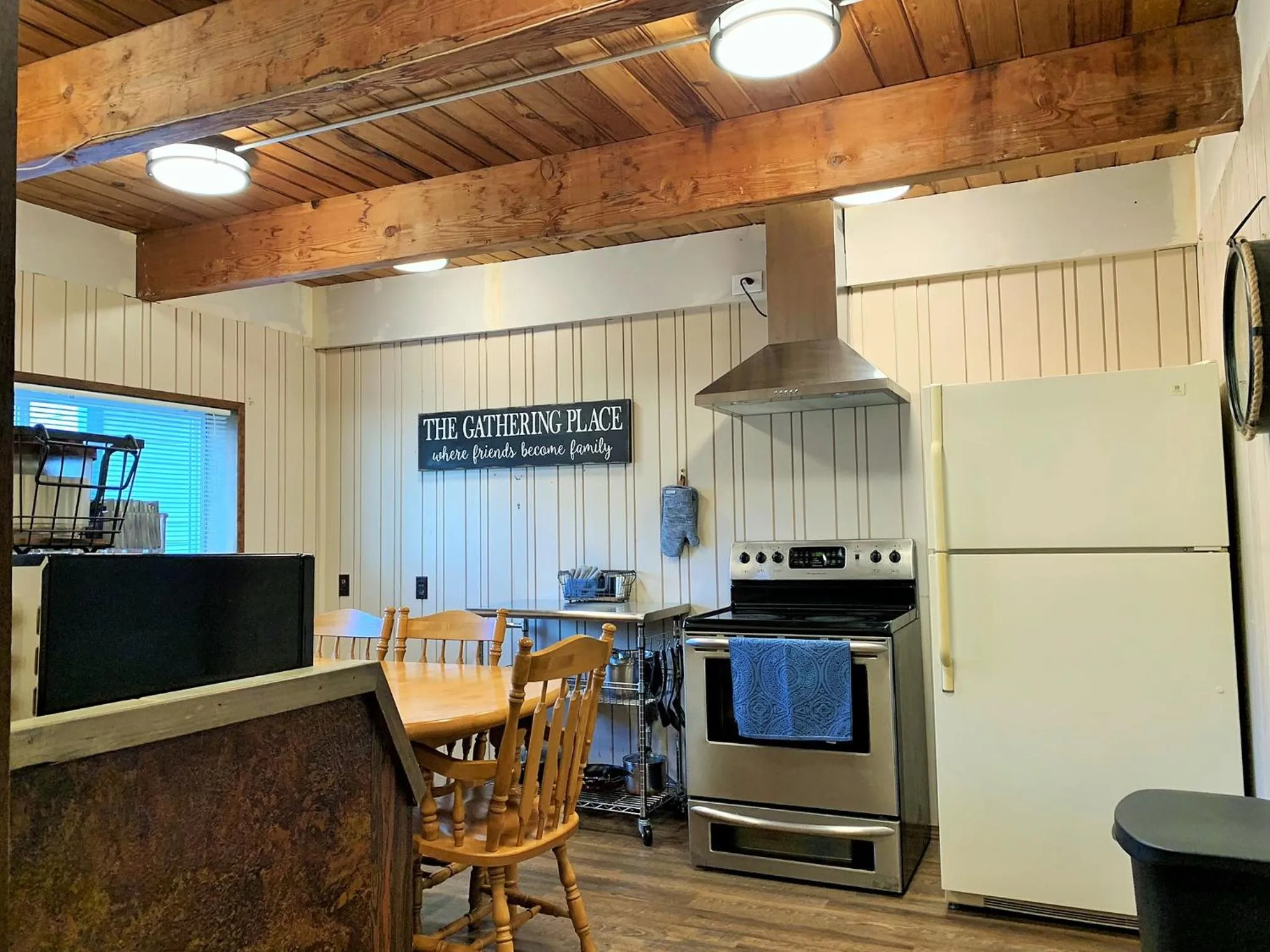 kitchen in Breakers Boutique Inn
