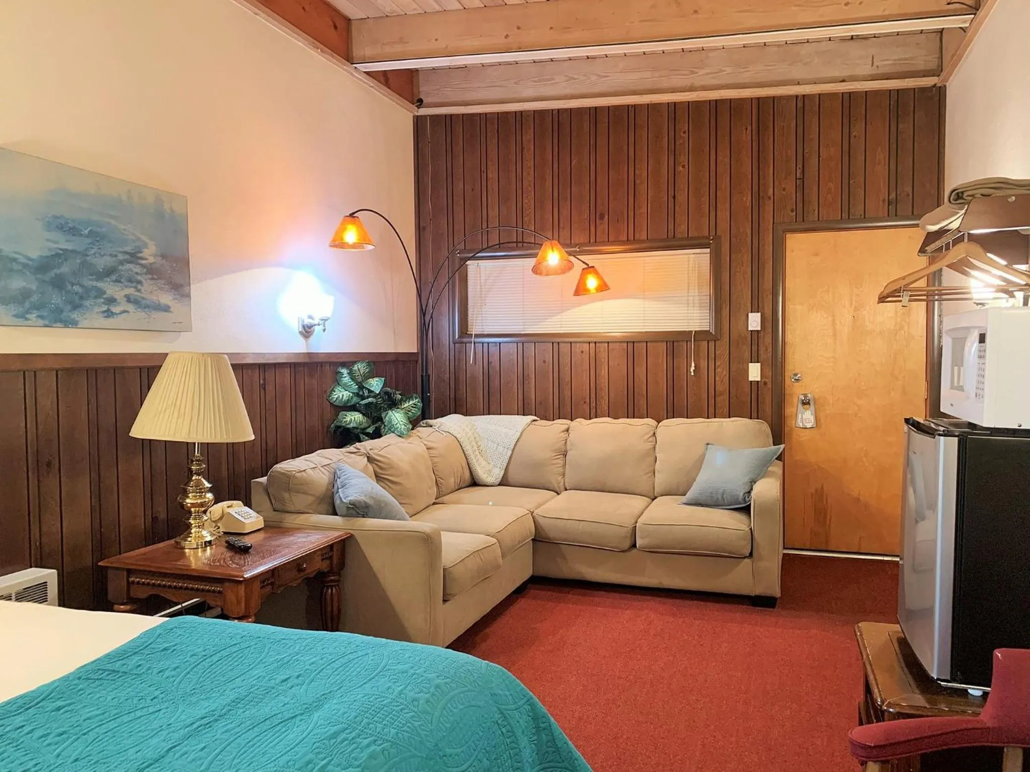 Breakers Boutique Inn