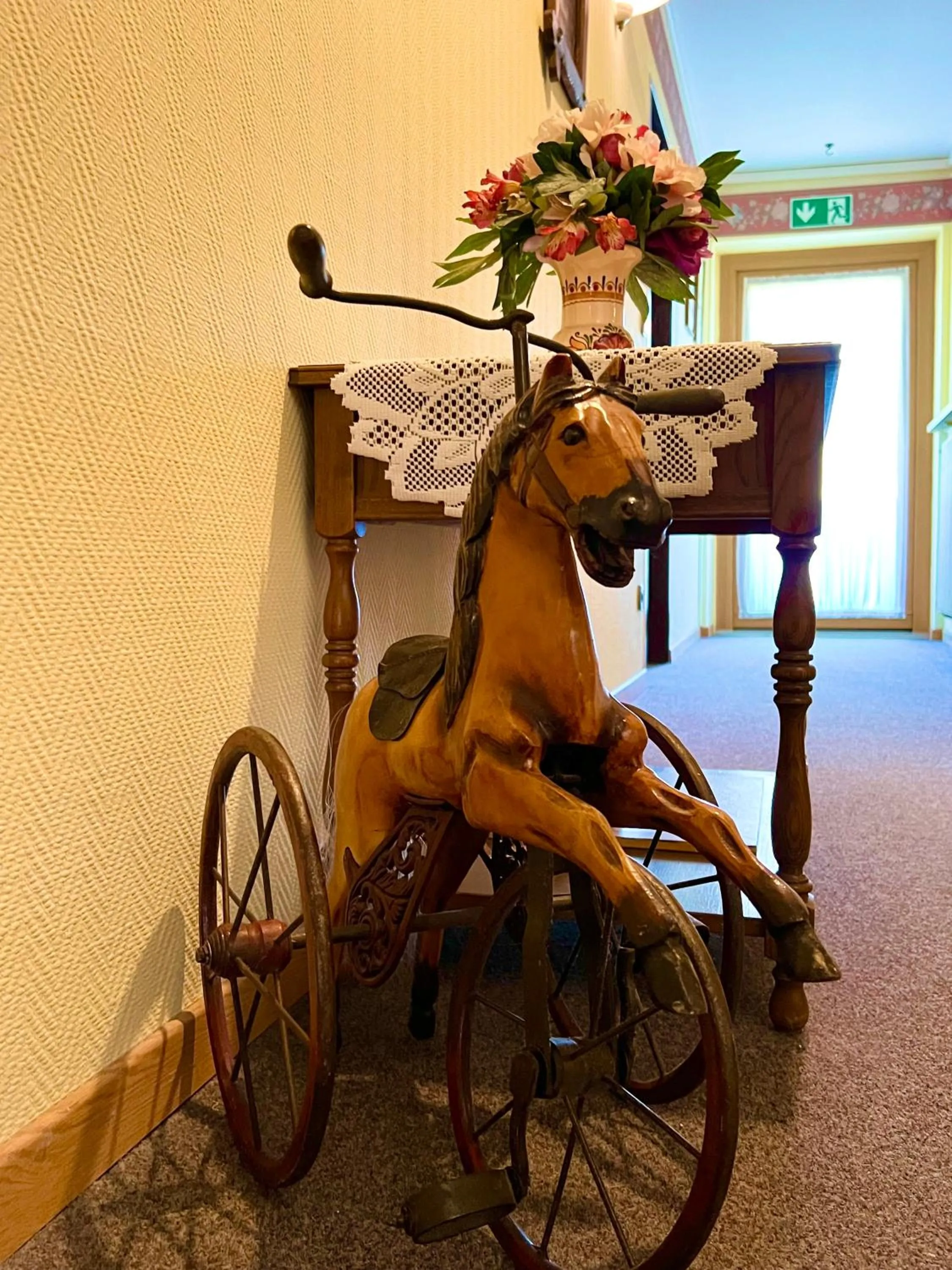 Decorative detail in Hotel Bärenstüberl