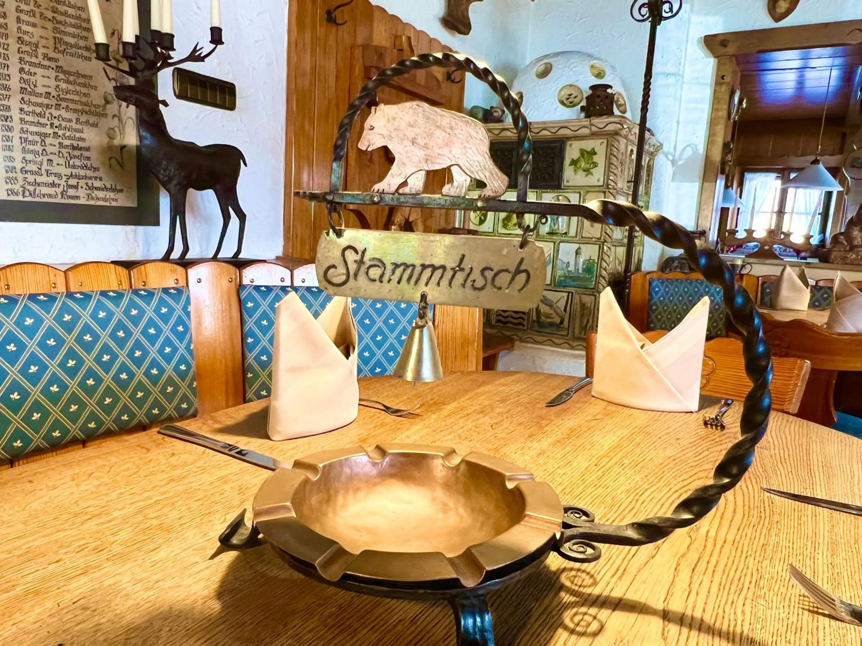 Restaurant/places to eat in Hotel Bärenstüberl