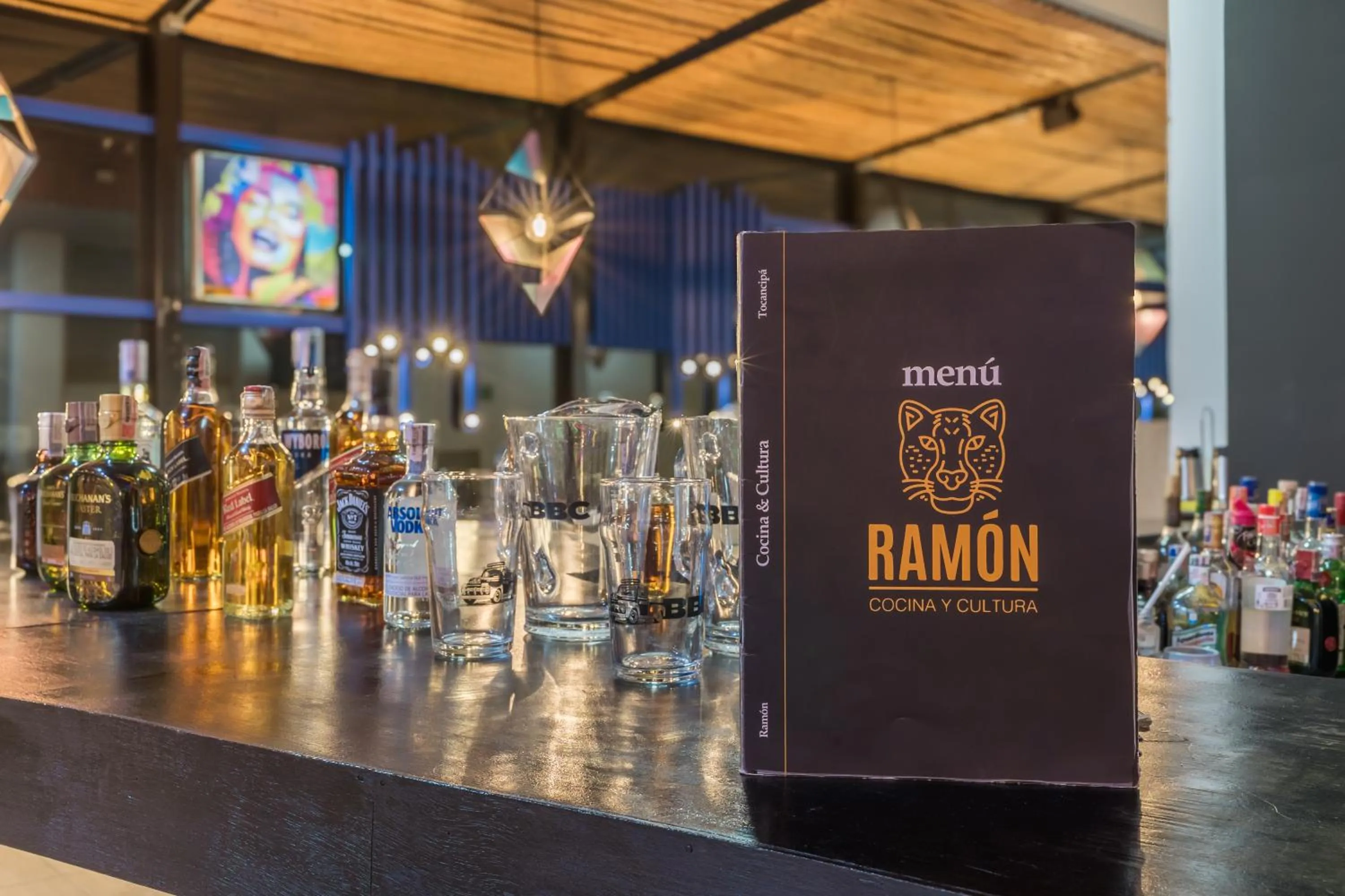 Food and drinks in Pop Art Hotel Tocancipá y Centro de Convenciones