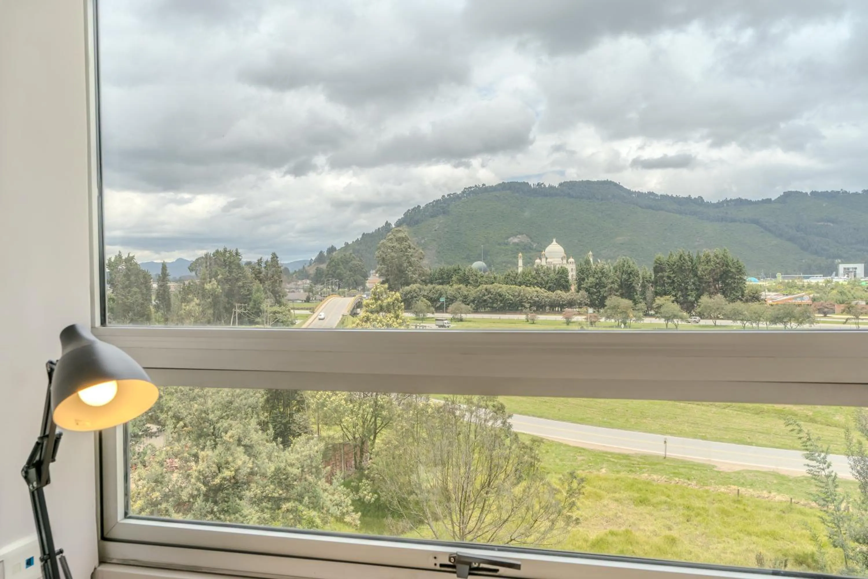 Mountain view in Pop Art Hotel Tocancipá y Centro de Convenciones