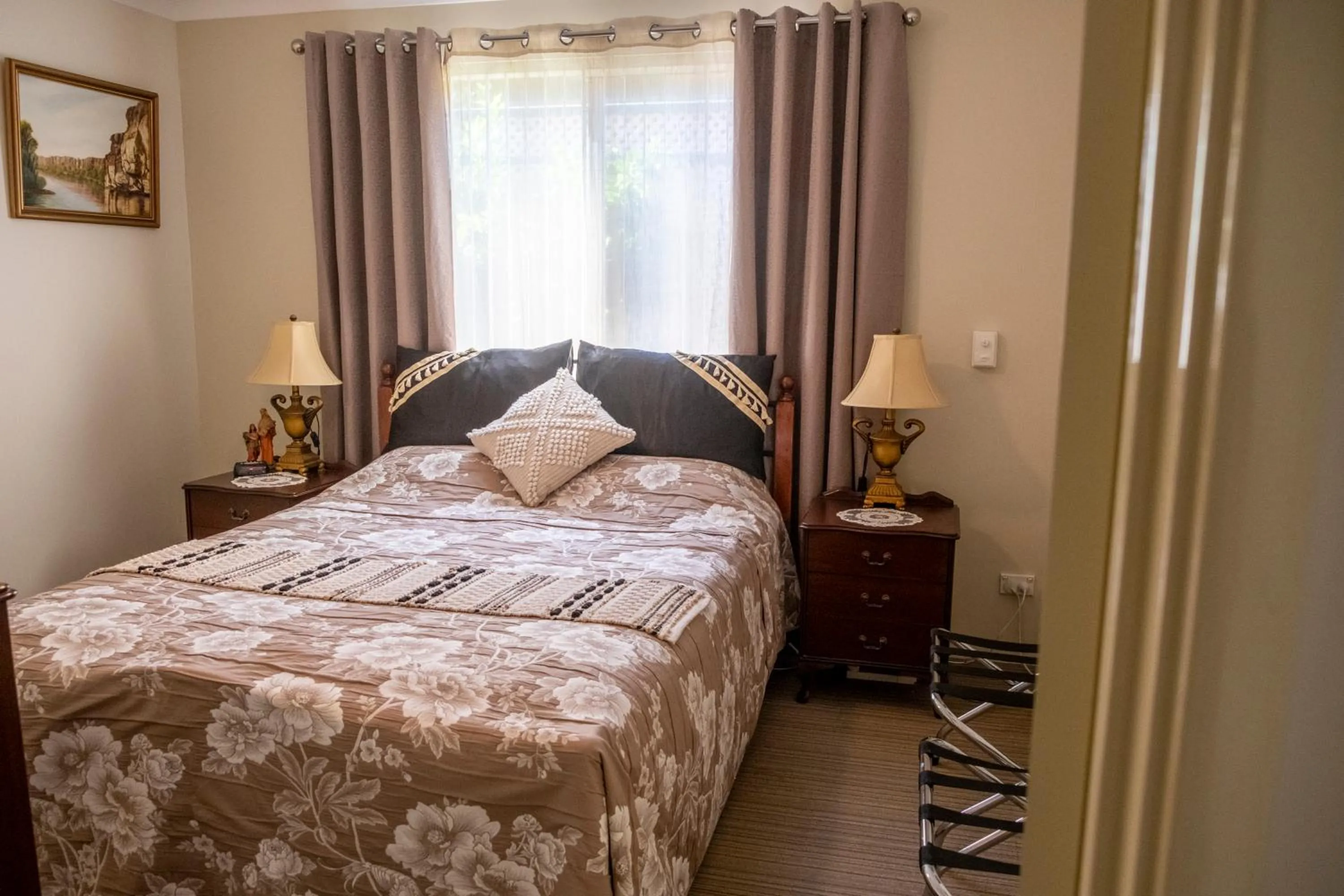 Ascot on Swan Bed & Breakfast