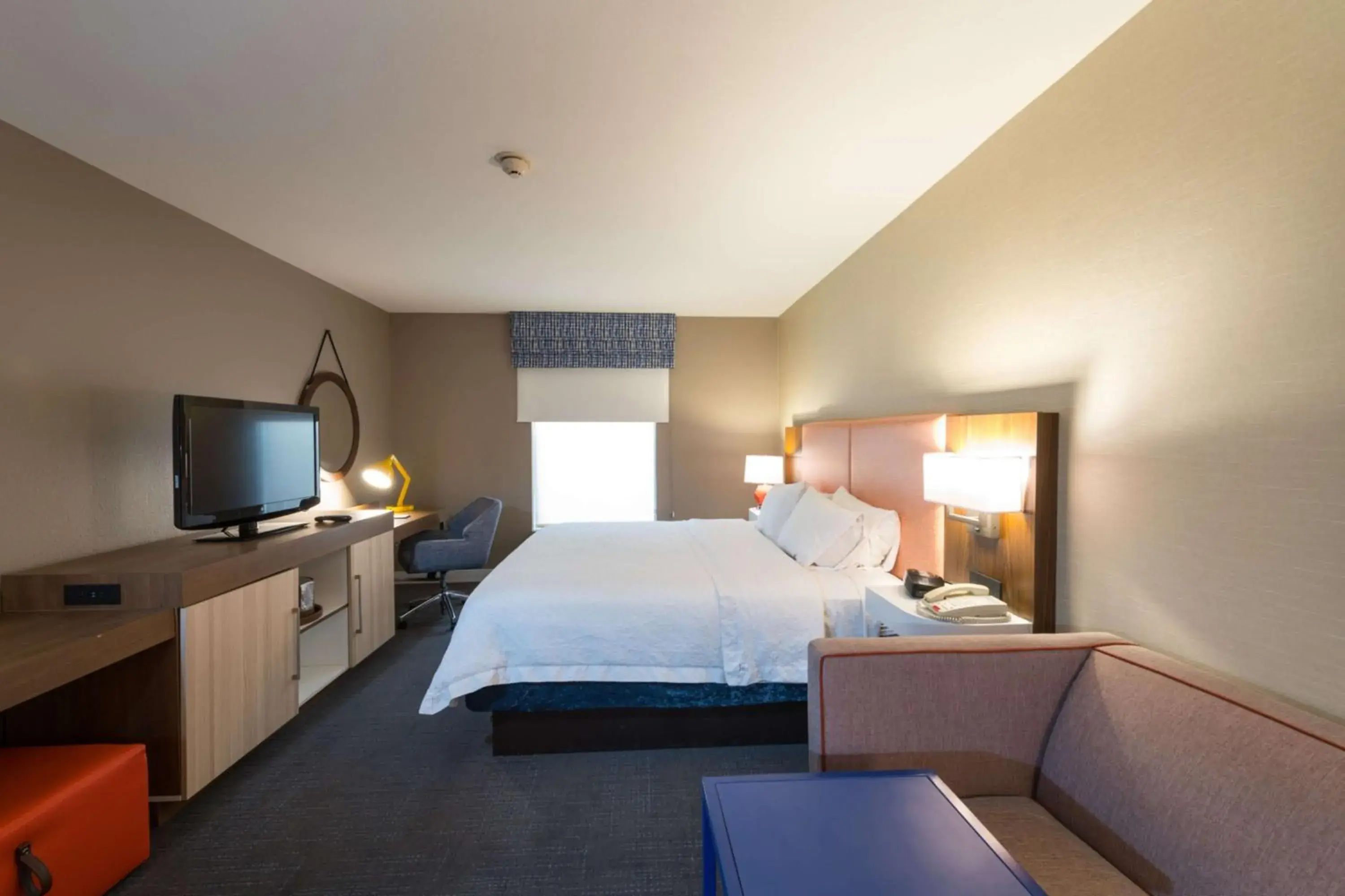 Bedroom, Bed in Hampton Inn and Suites Jamestown Bedroom, Bed in Hampton Inn and Suites Jamestown