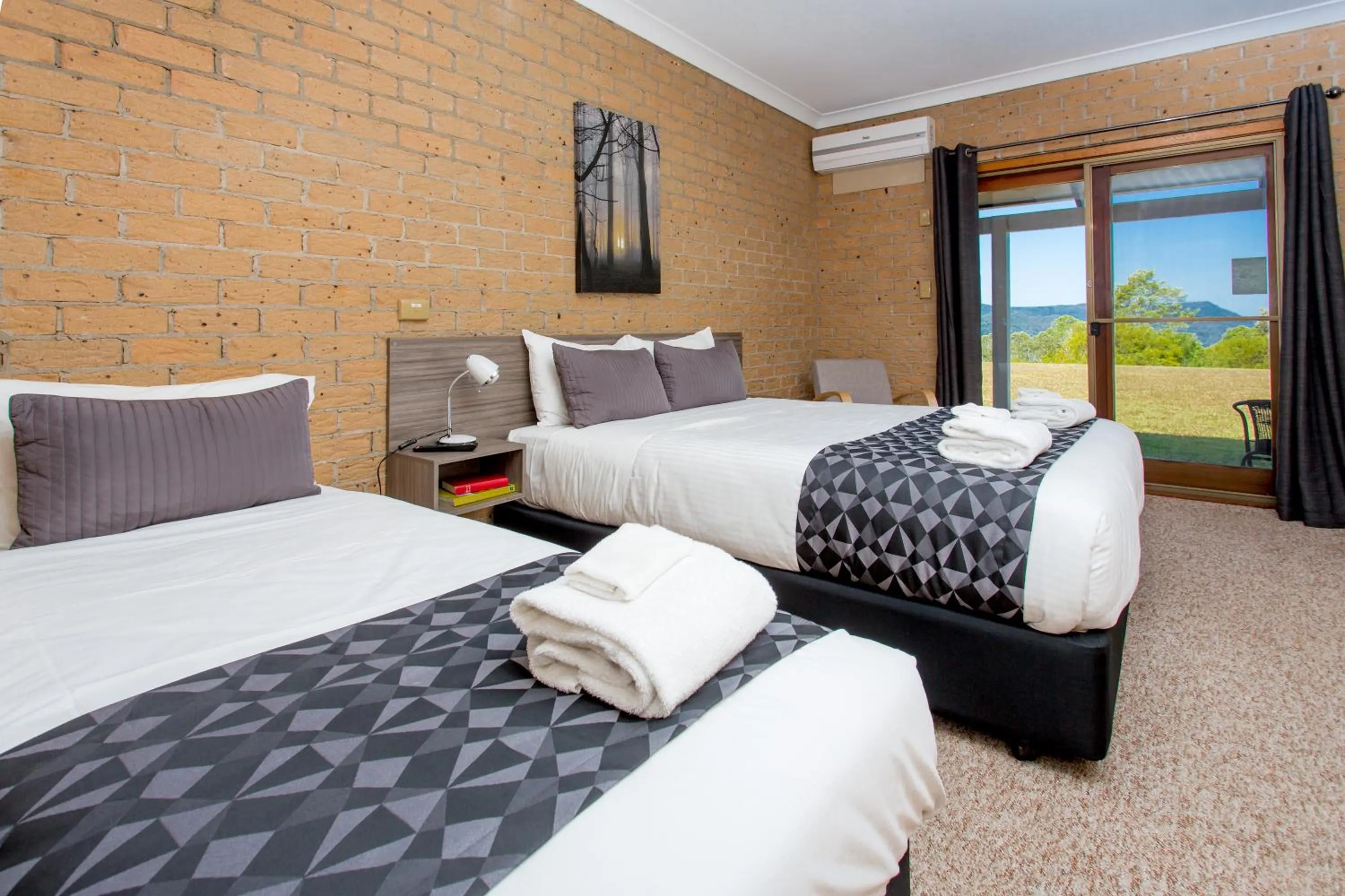 Bed in Lookout Mountain Retreat