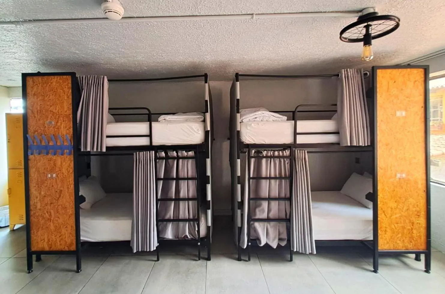 bunk bed, Bed in NAIA Miraflores Lima