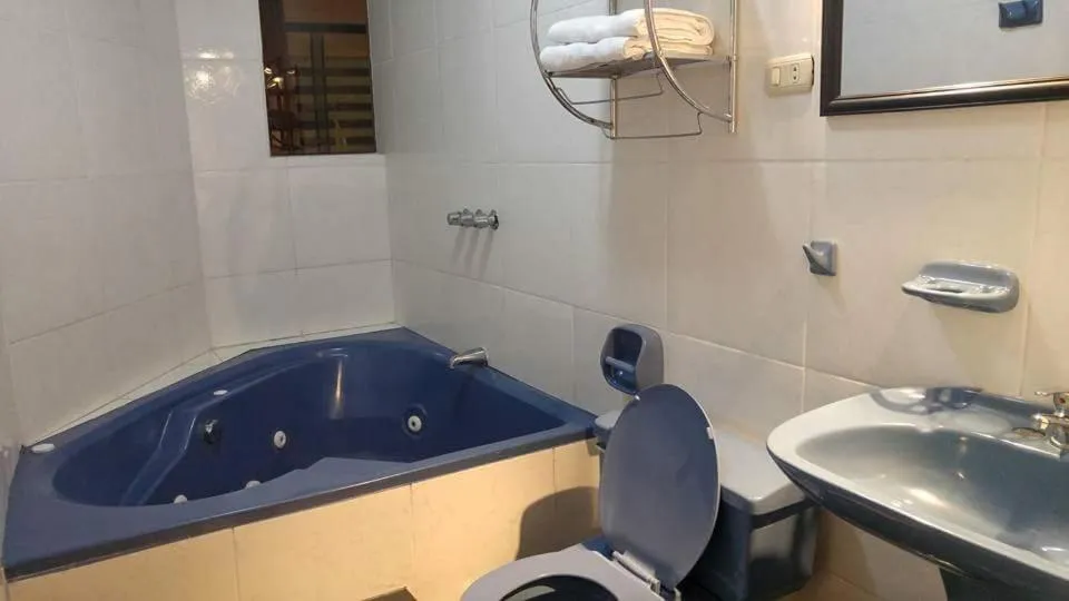 Hot Tub in CasaHotel Jockey Plaza Mall