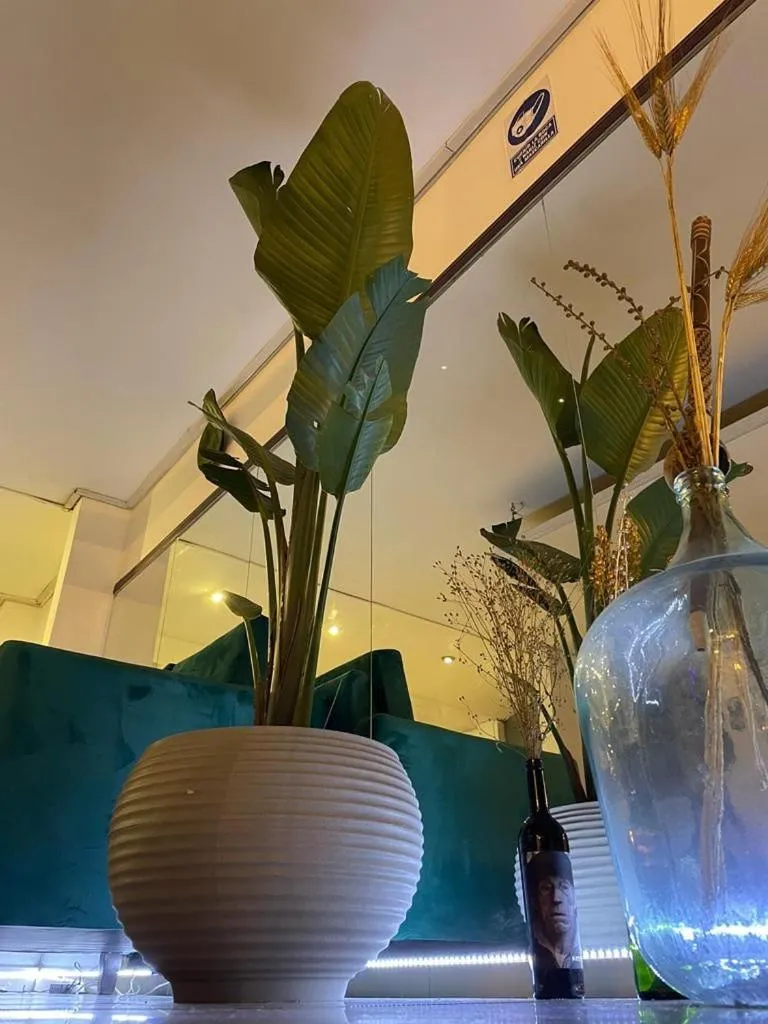 Communal lounge/ TV room in CasaHotel Jockey Plaza Mall