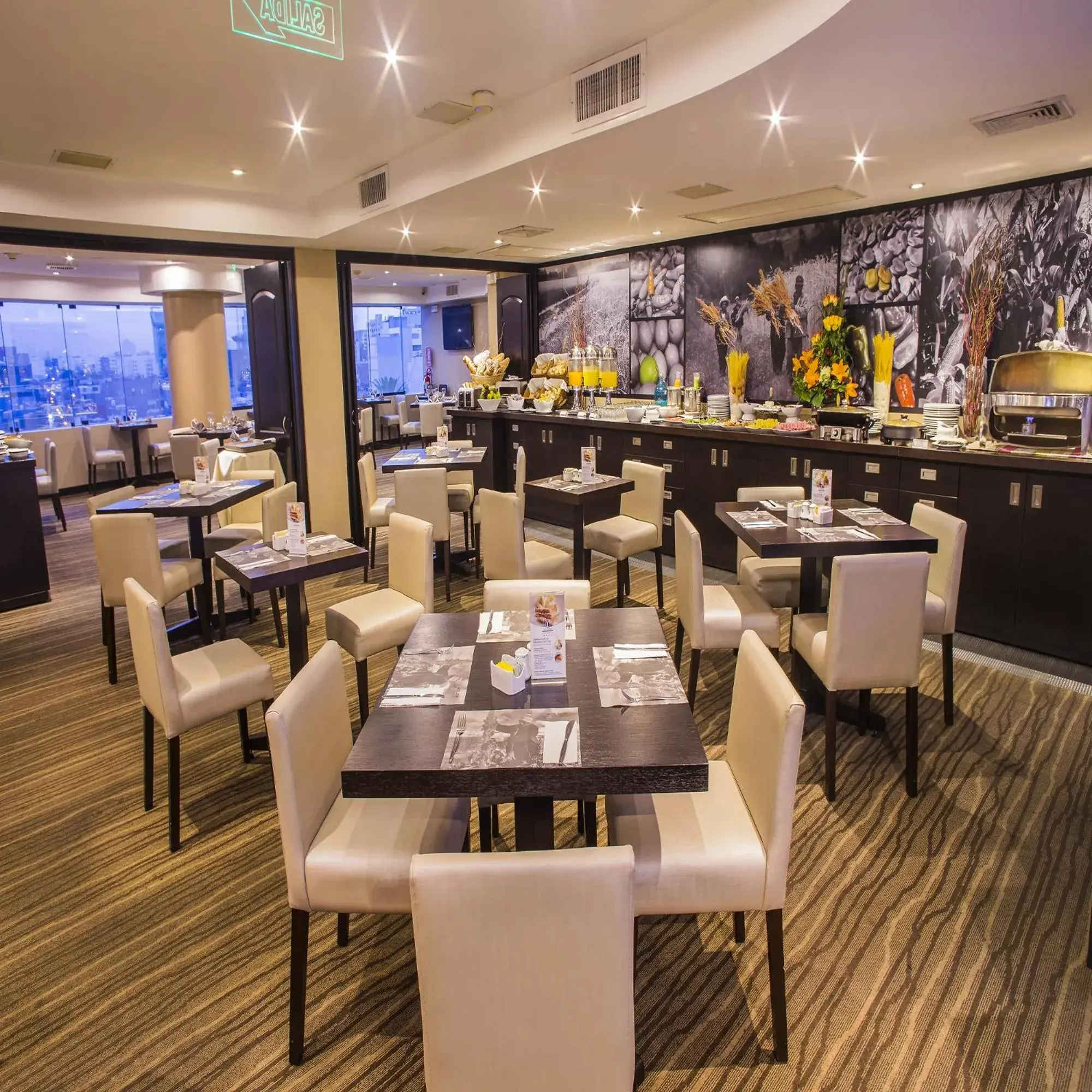 Restaurant/places to eat in Del Pilar Miraflores Hotel Restaurant/places to eat in Del Pilar Miraflores Hotel