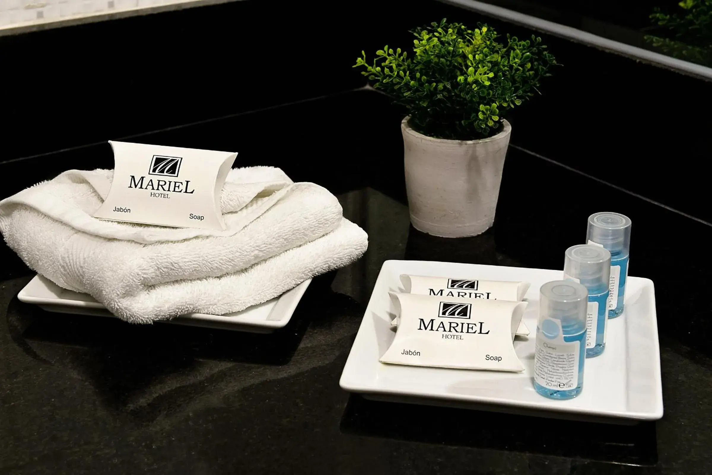 Bathroom in Mariel Hotel Boutique Bathroom in Mariel Hotel Boutique