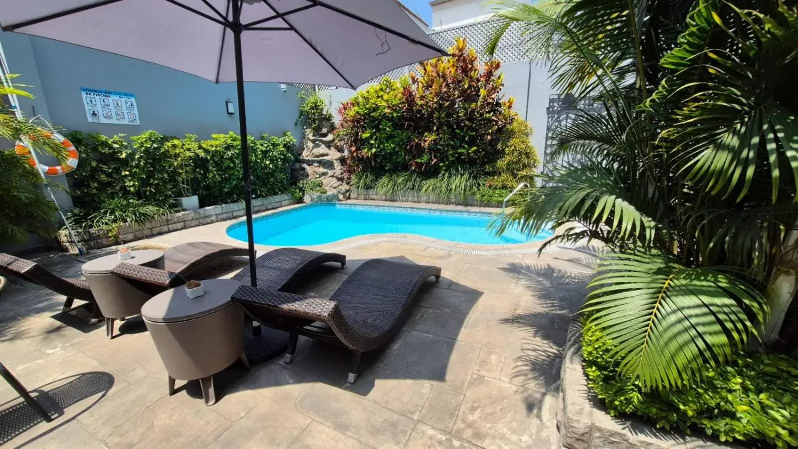 Swimming pool in El Golf Hotel Boutique Swimming pool in El Golf Hotel Boutique