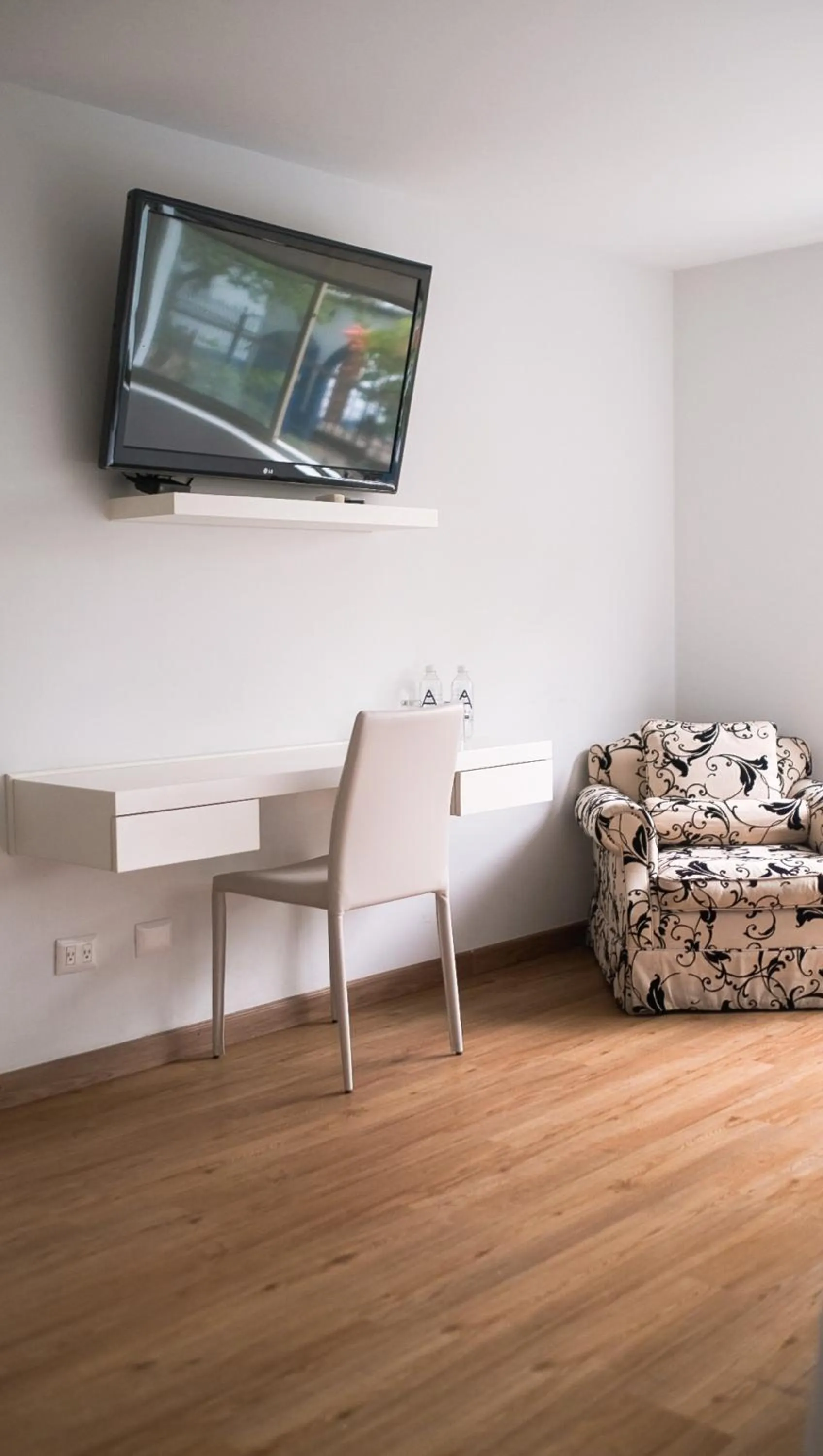 TV and multimedia in El Golf Hotel Boutique