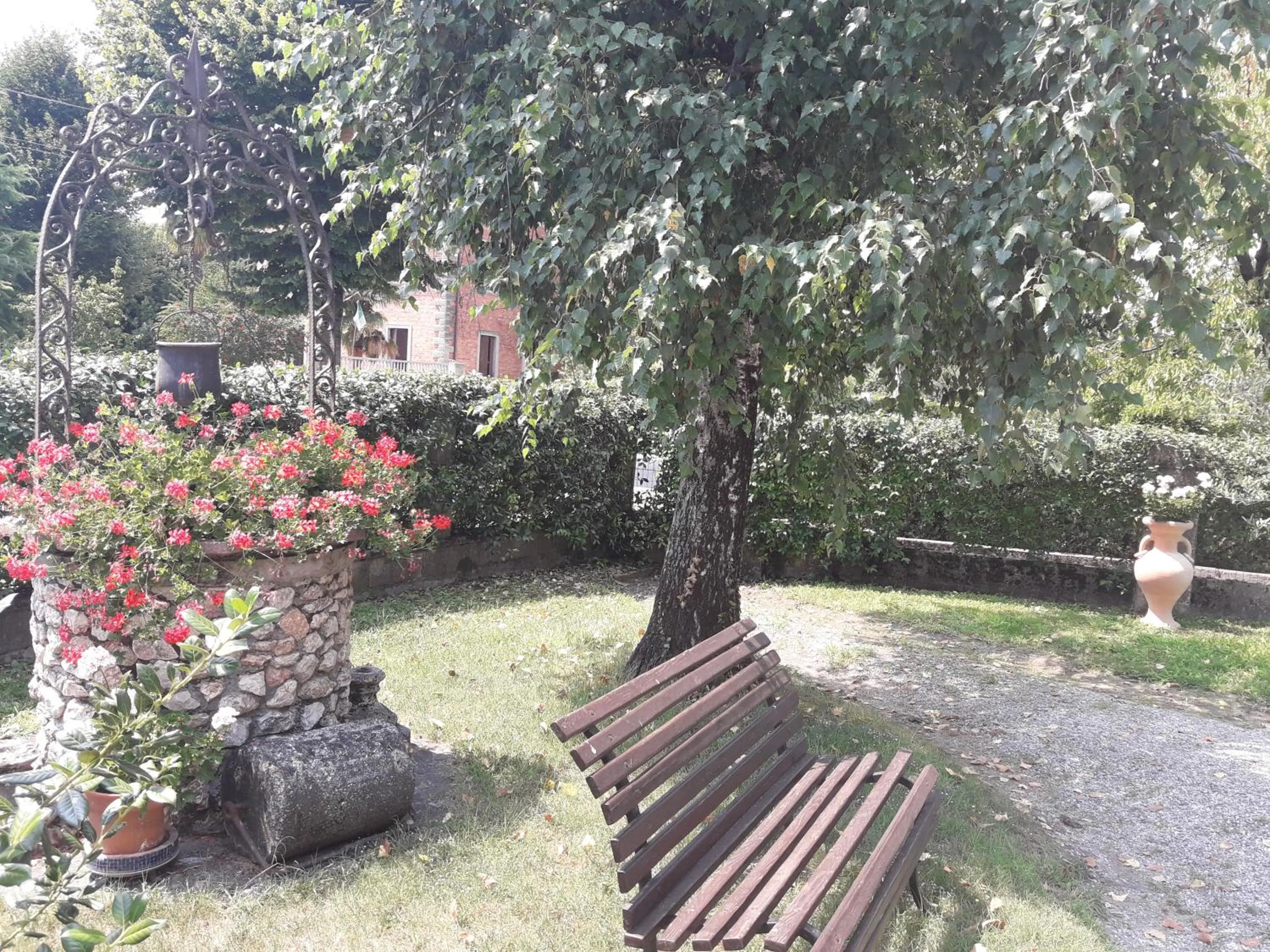 Garden in Antico Borgo Leone