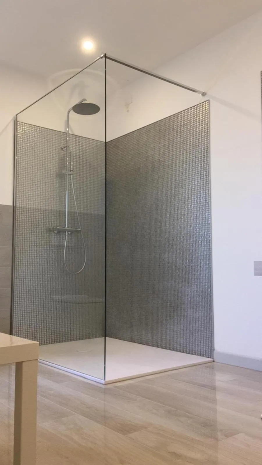 Shower in Antico Borgo Leone