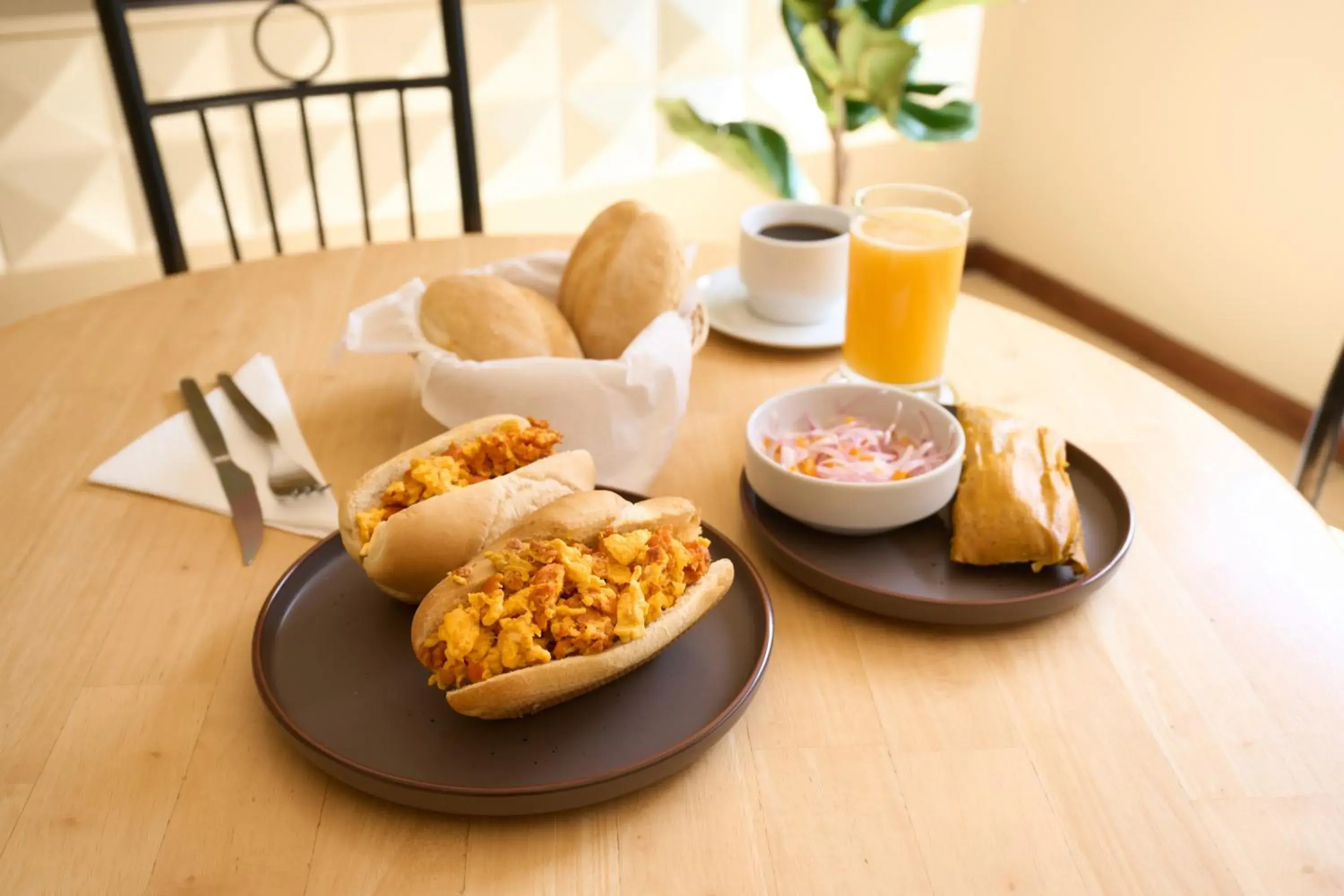 Breakfast in Hotel Park Suites Breakfast in Hotel Park Suites