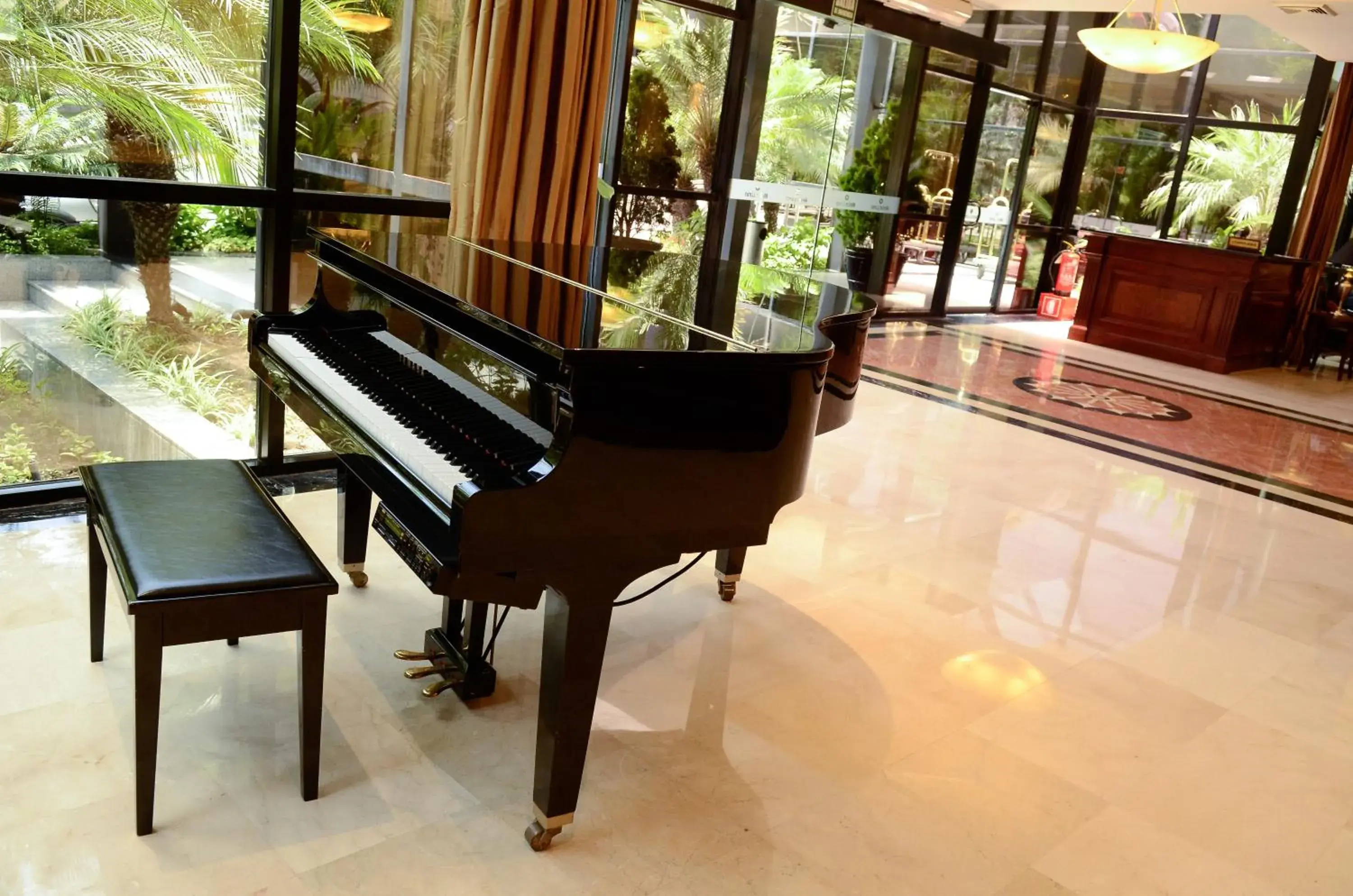 Lounge or bar in Hotel Melia Lima Lounge or bar in Hotel Melia Lima