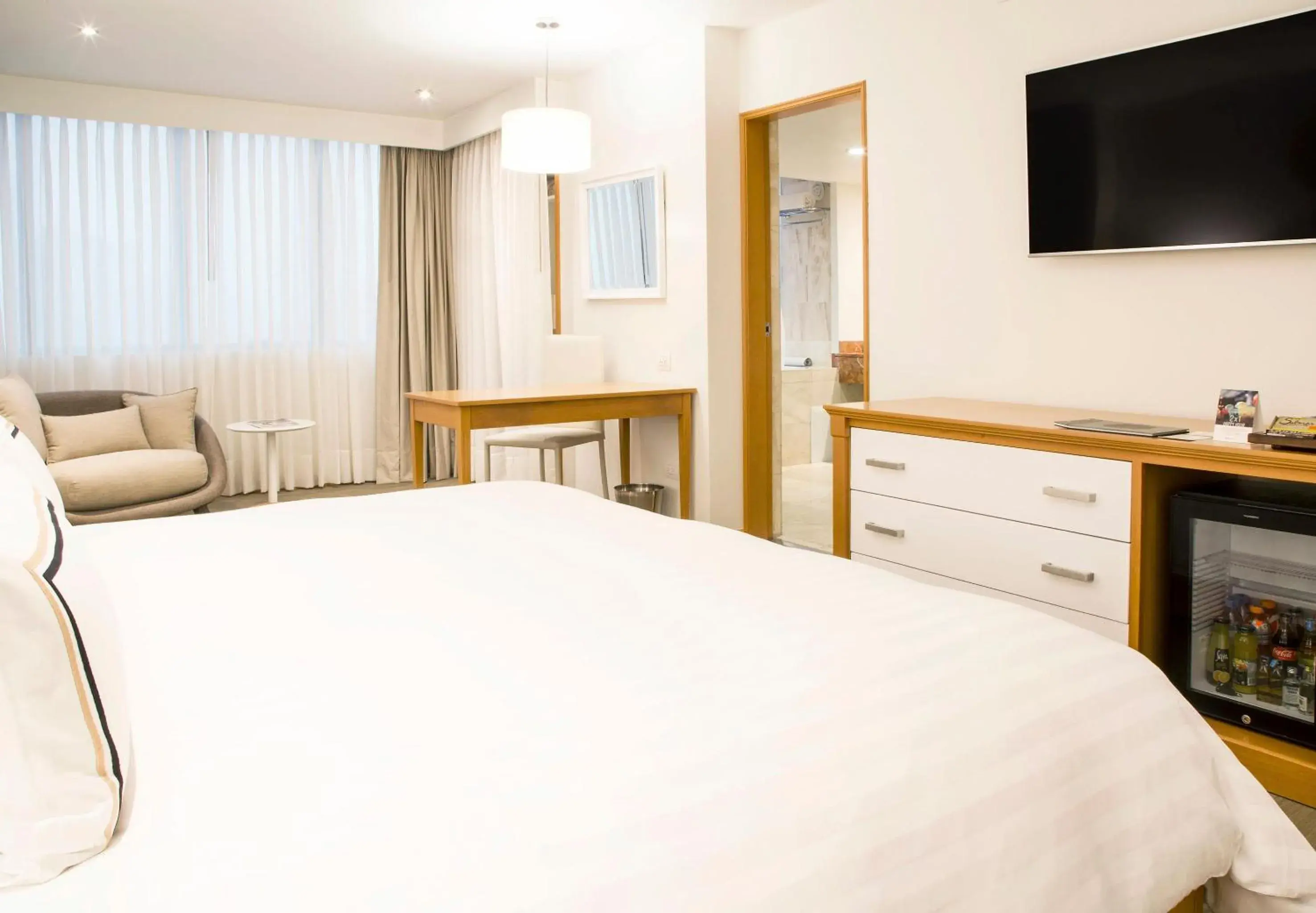 Bed in Meliá Lima Bed in Meliá Lima