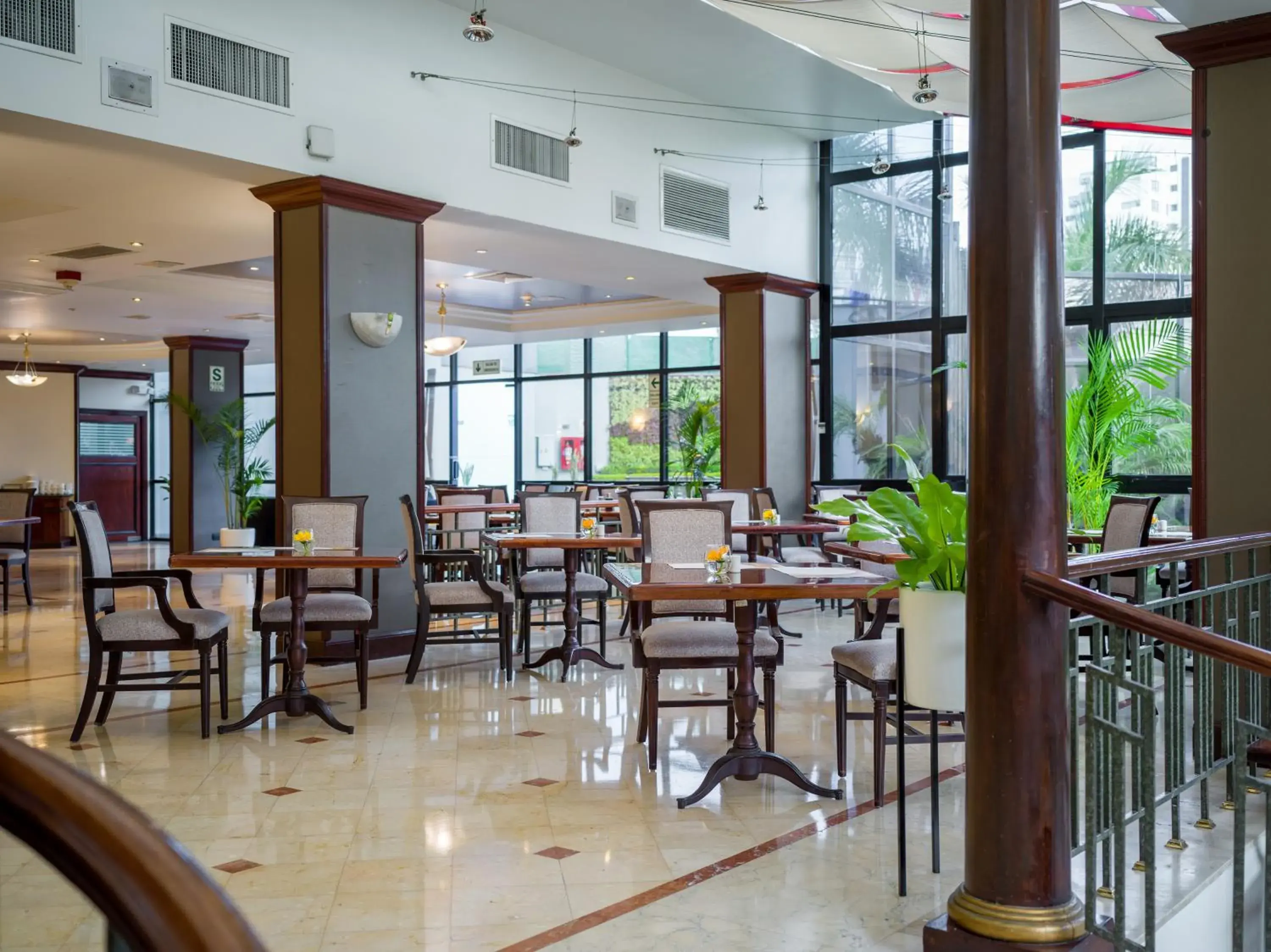 Restaurant/places to eat in Hotel Melia Lima Restaurant/places to eat in Hotel Melia Lima