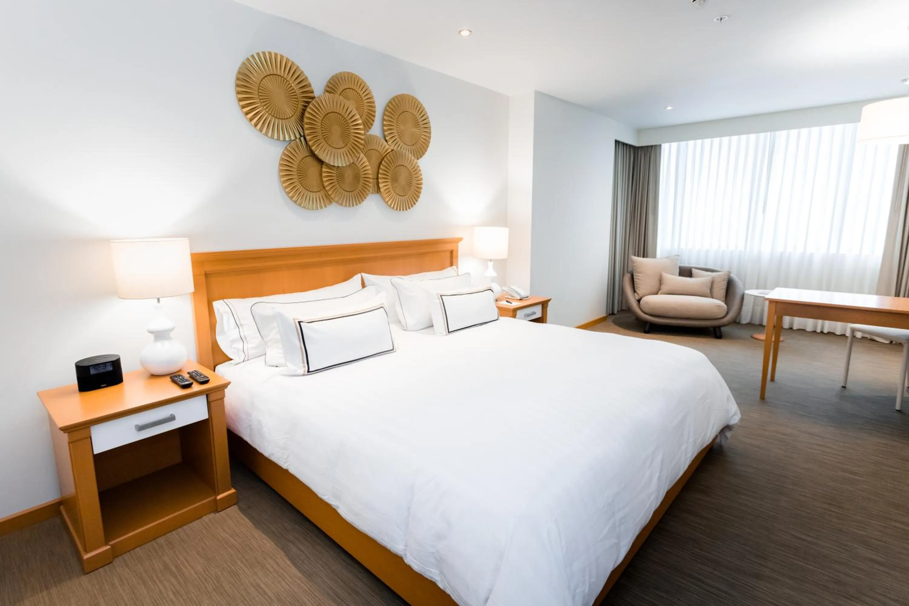 TV and multimedia, Bed in Hotel Melia Lima