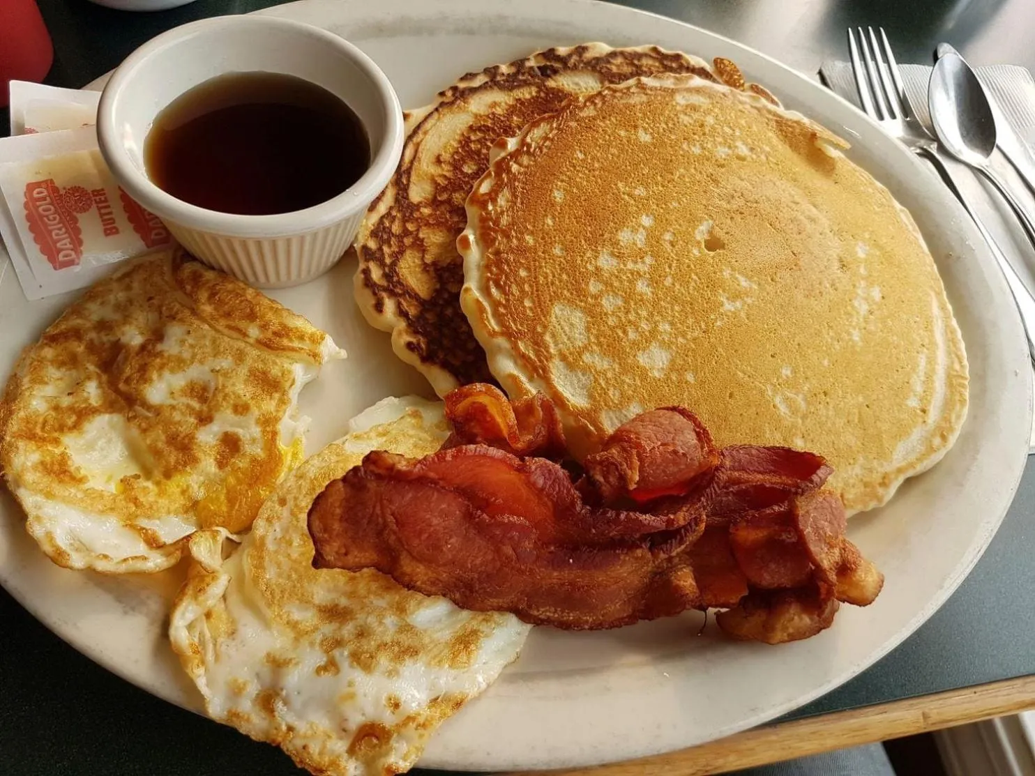 Breakfast in Crowne Plaza Hotel Fort Myers at Bell Tower Shops, an IHG Hotel