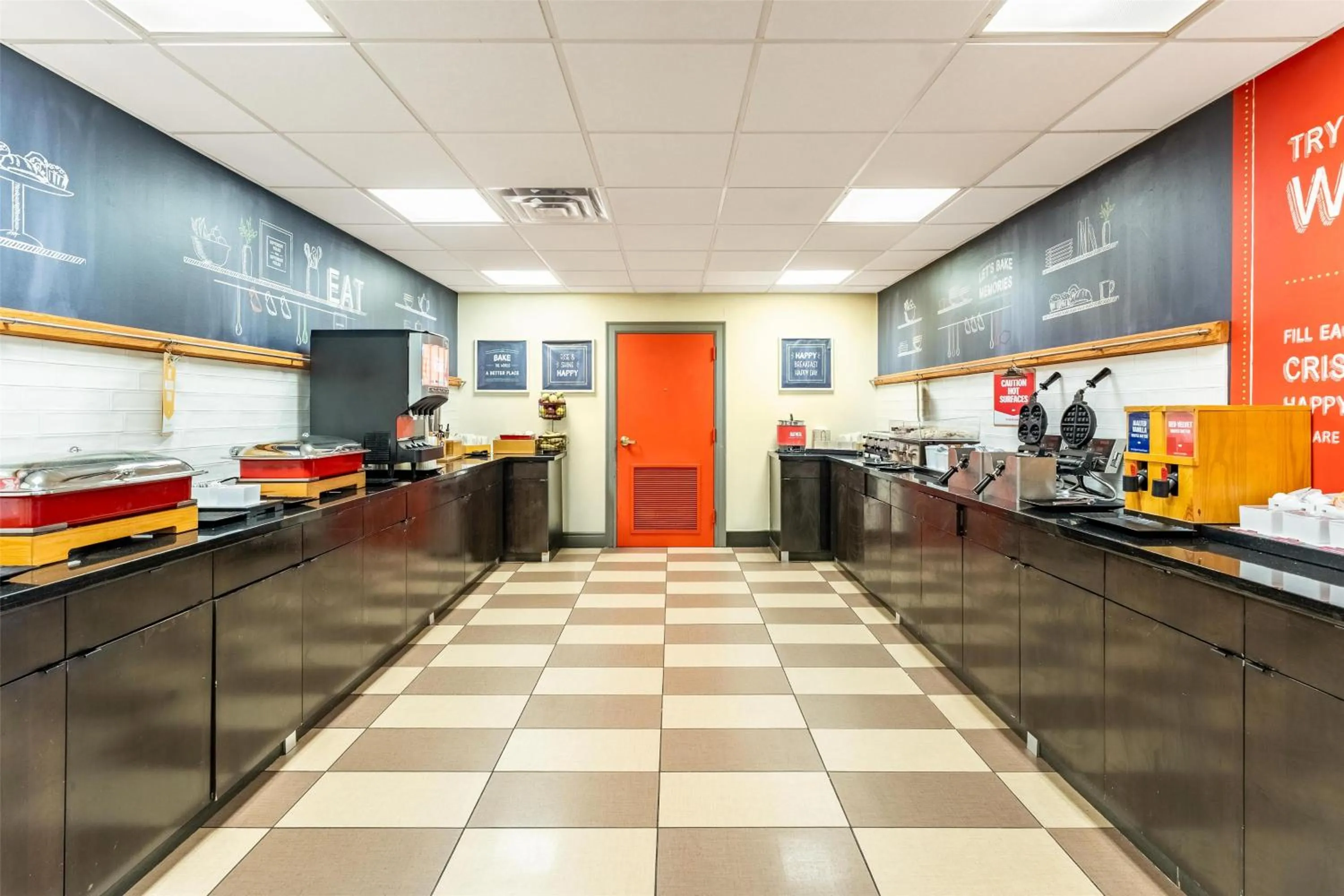 Breakfast in Hampton Inn & Suites Newtown