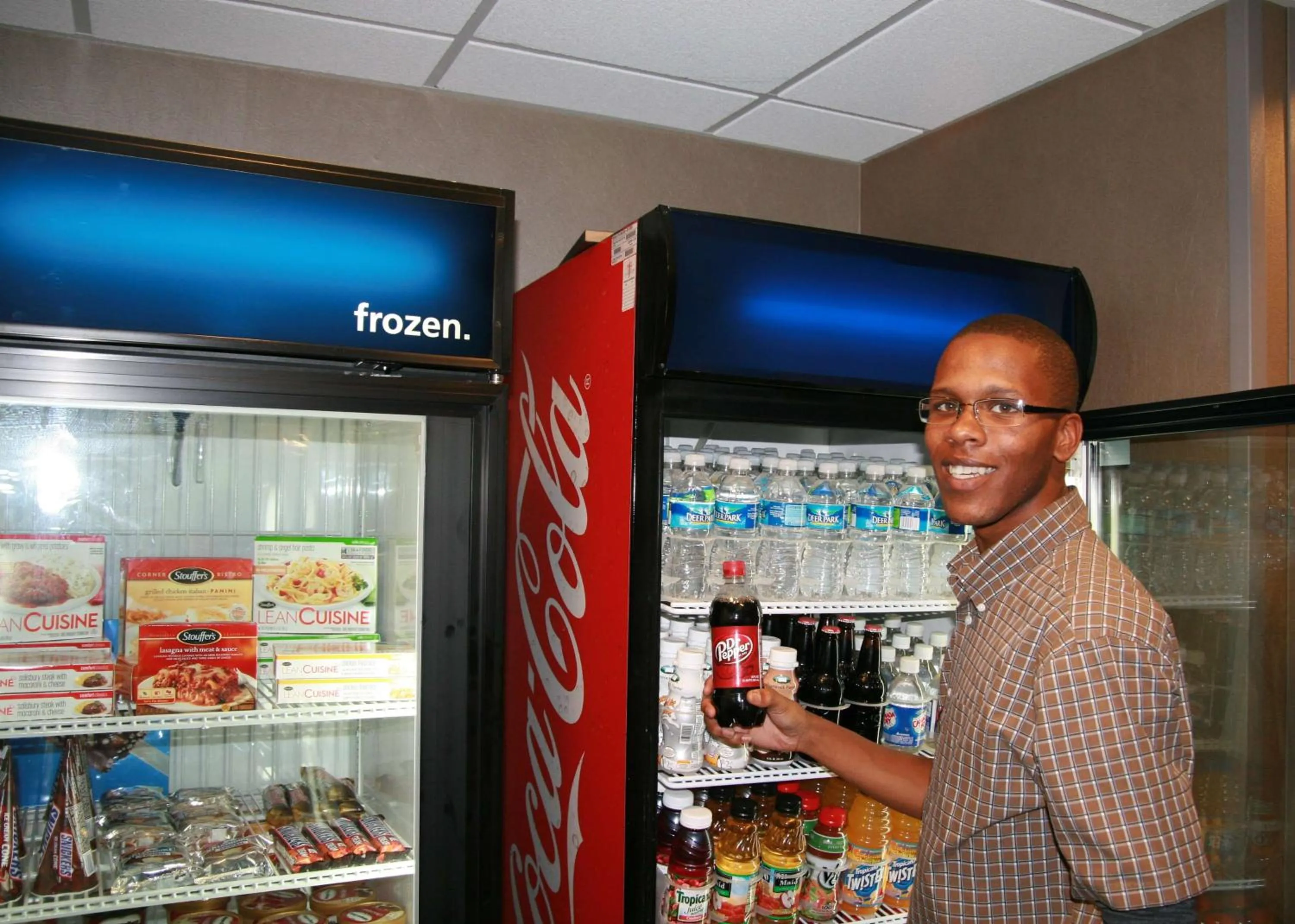 Restaurant/places to eat in Hampton Inn & Suites Lebanon