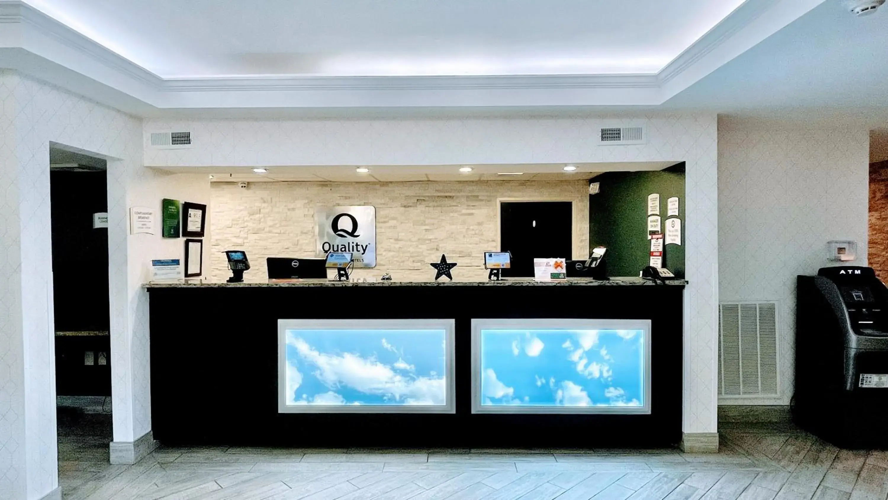 Lobby or reception in Quality Inn & Suites Clemmons I-40 Lobby or reception in Quality Inn & Suites Clemmons I-40