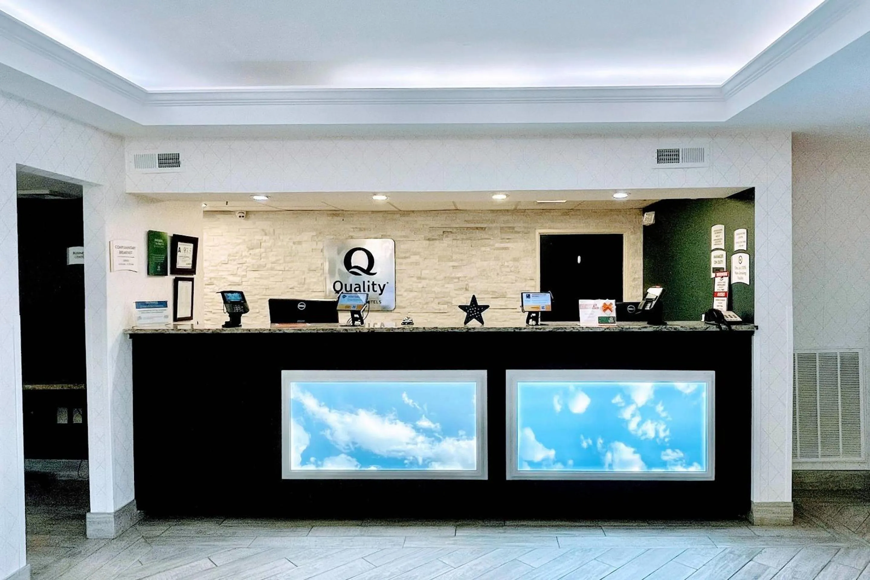 Lobby or reception in Quality Inn & Suites Clemmons I-40