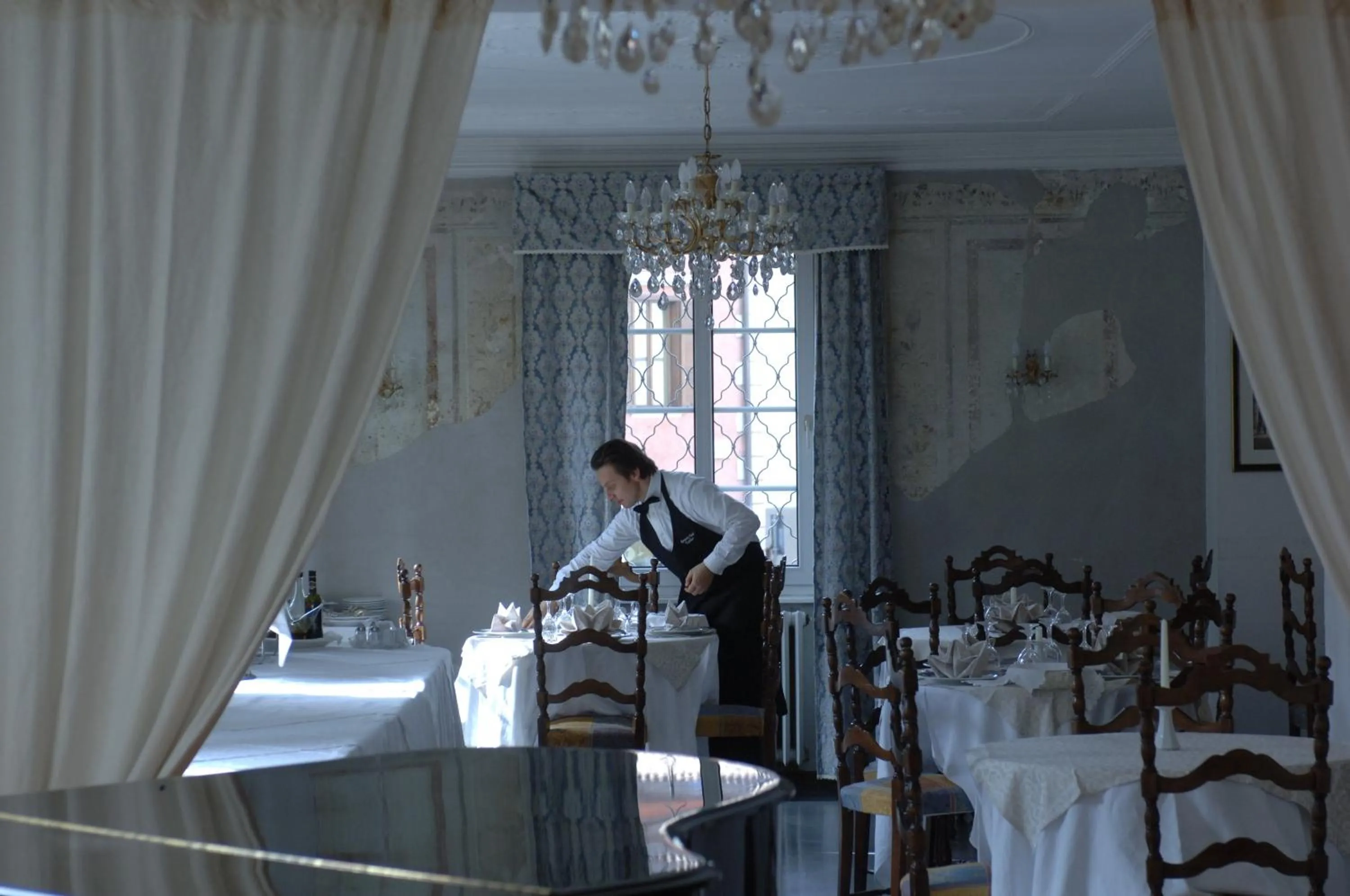 Restaurant/places to eat in Romantic Hotel Excelsior