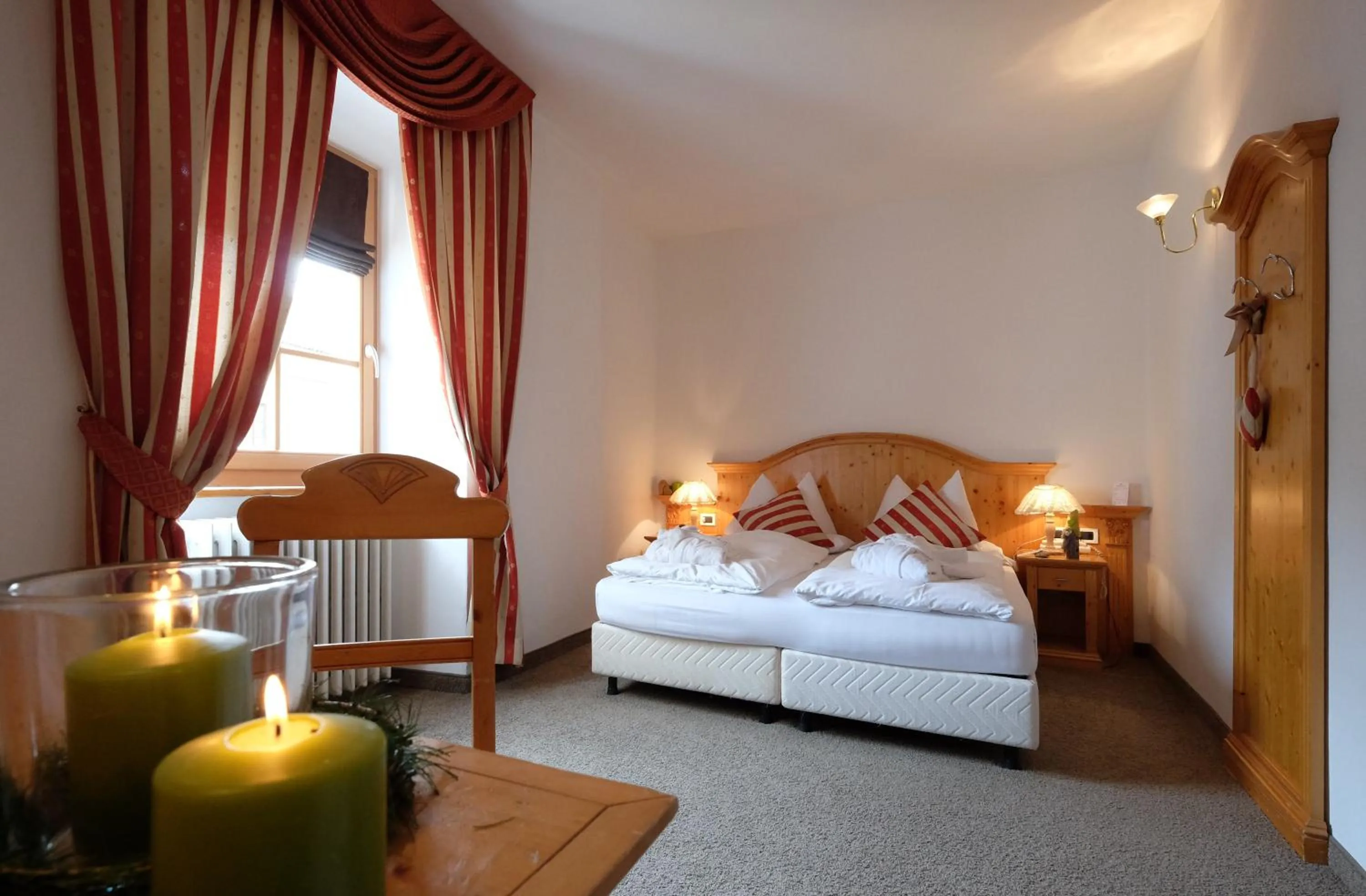 Day, Bed in Romantic Hotel Excelsior