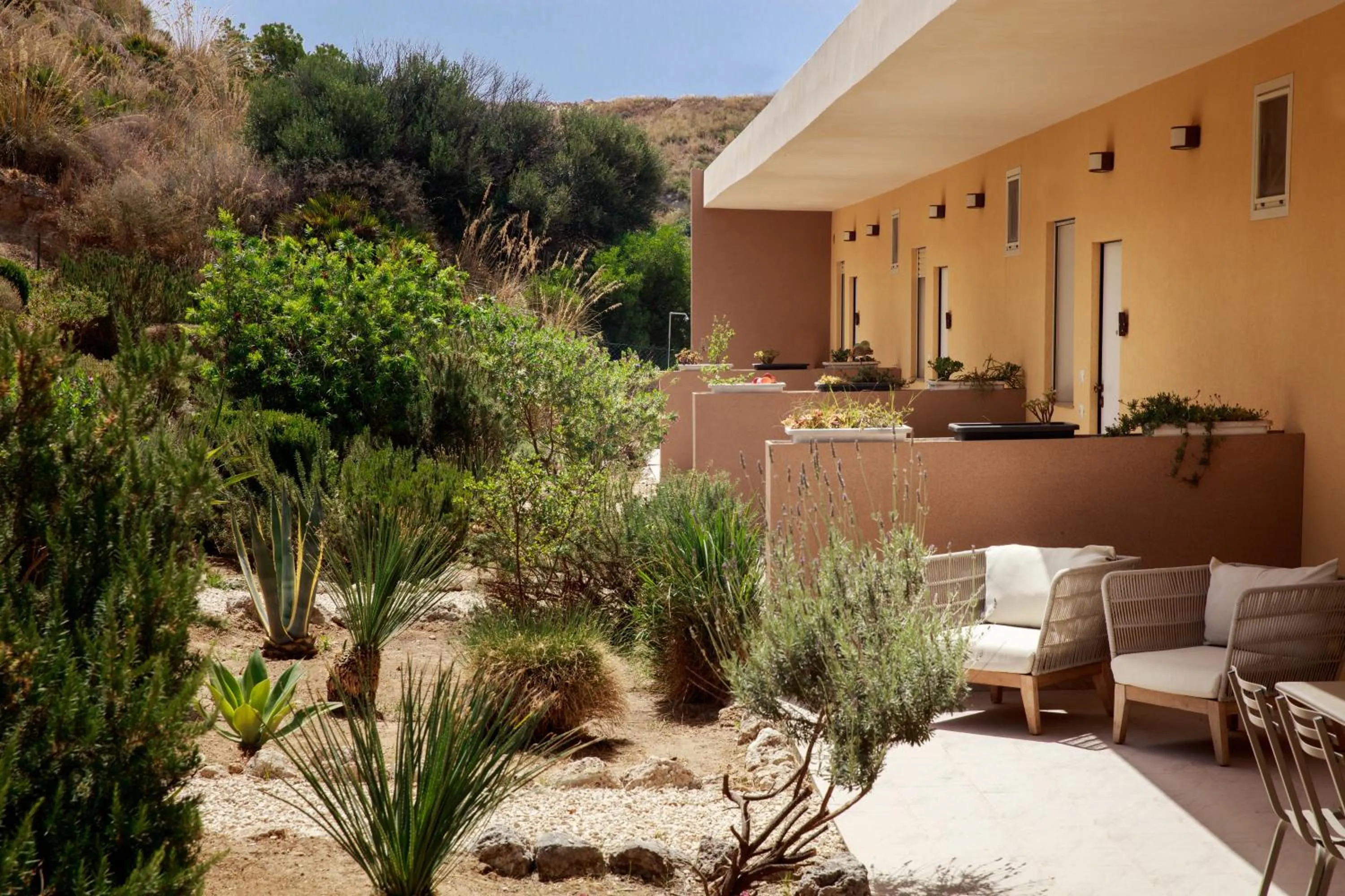 Patio in Luna Minoica Suites and Apartments