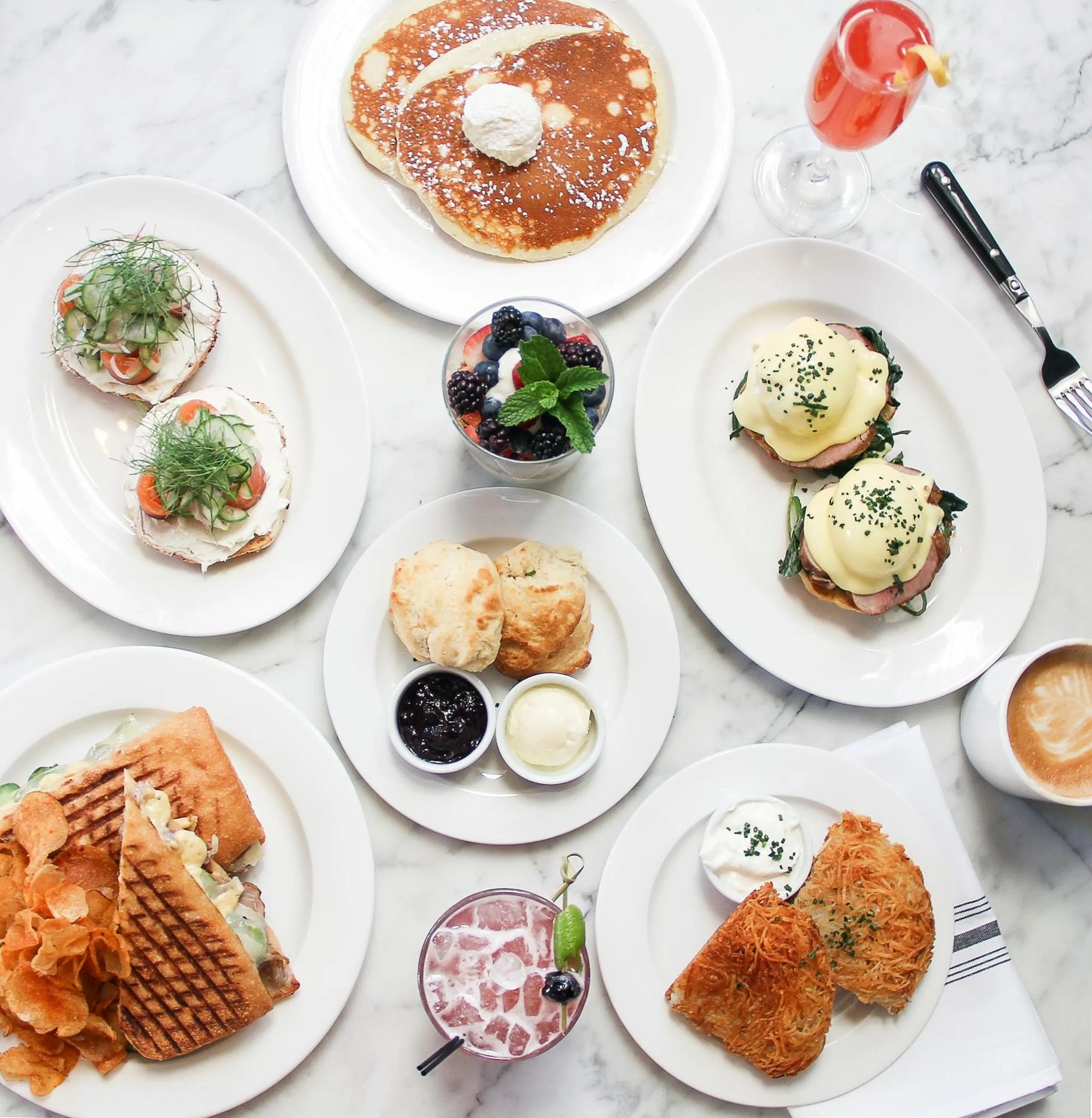 Food and drinks in The Robey, Chicago, a Member of Design Hotels