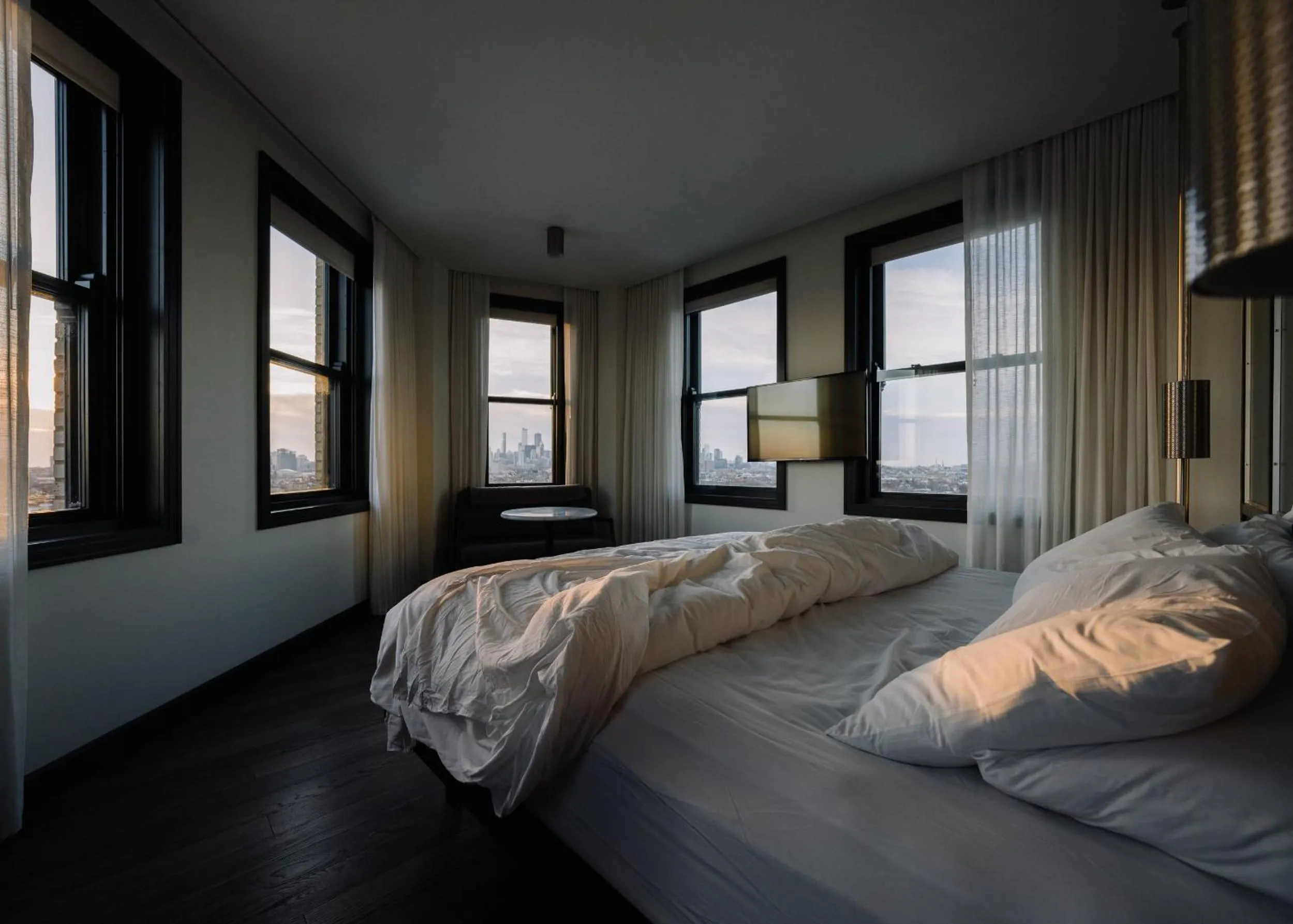 View (from property/room), Bed in The Robey, Chicago, a Member of Design Hotels
