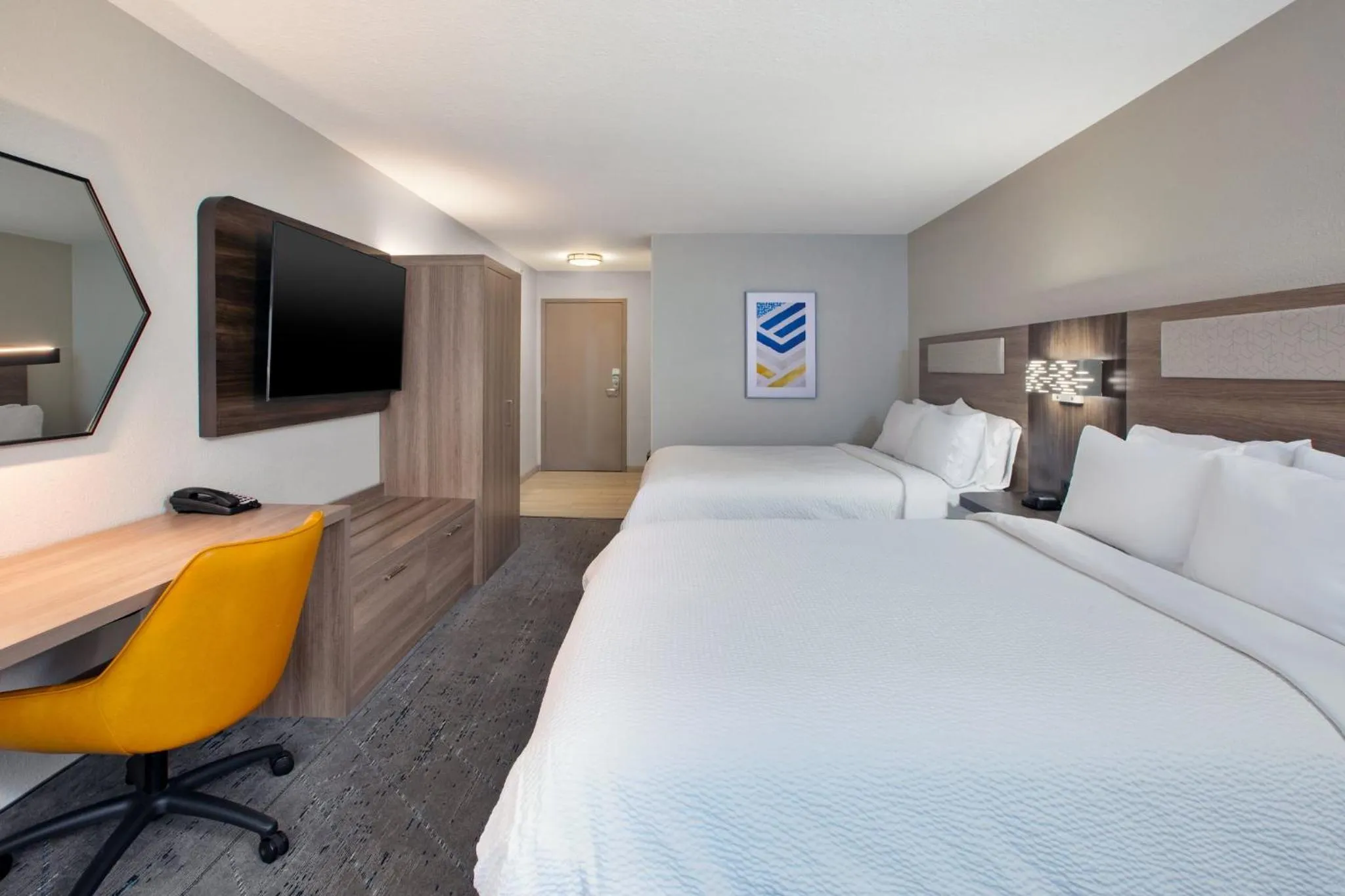 Photo of the whole room, Bed in Holiday Inn Express Hotel & Suites Wauseon by IHG