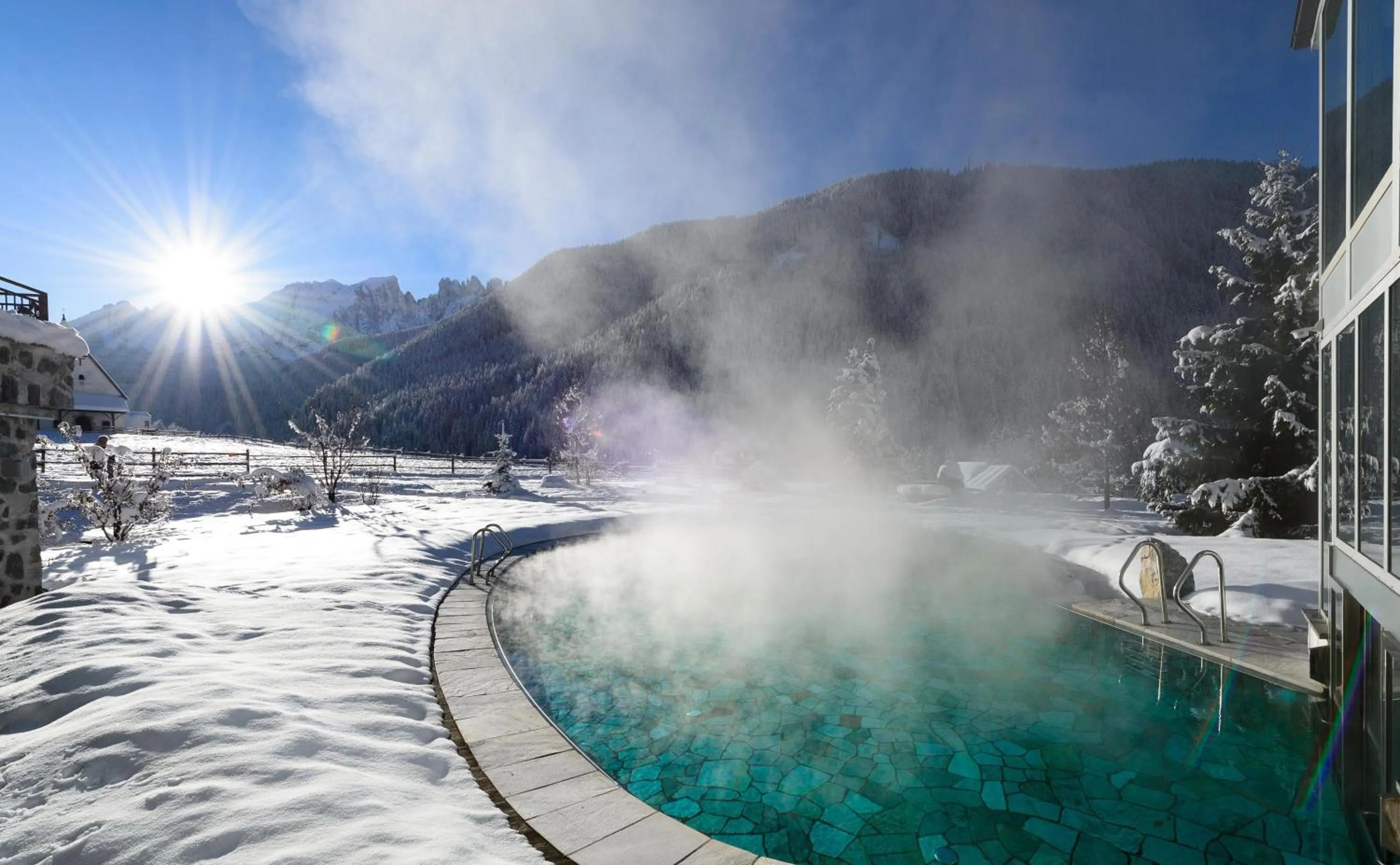Swimming pool in Romantik Hotel Post