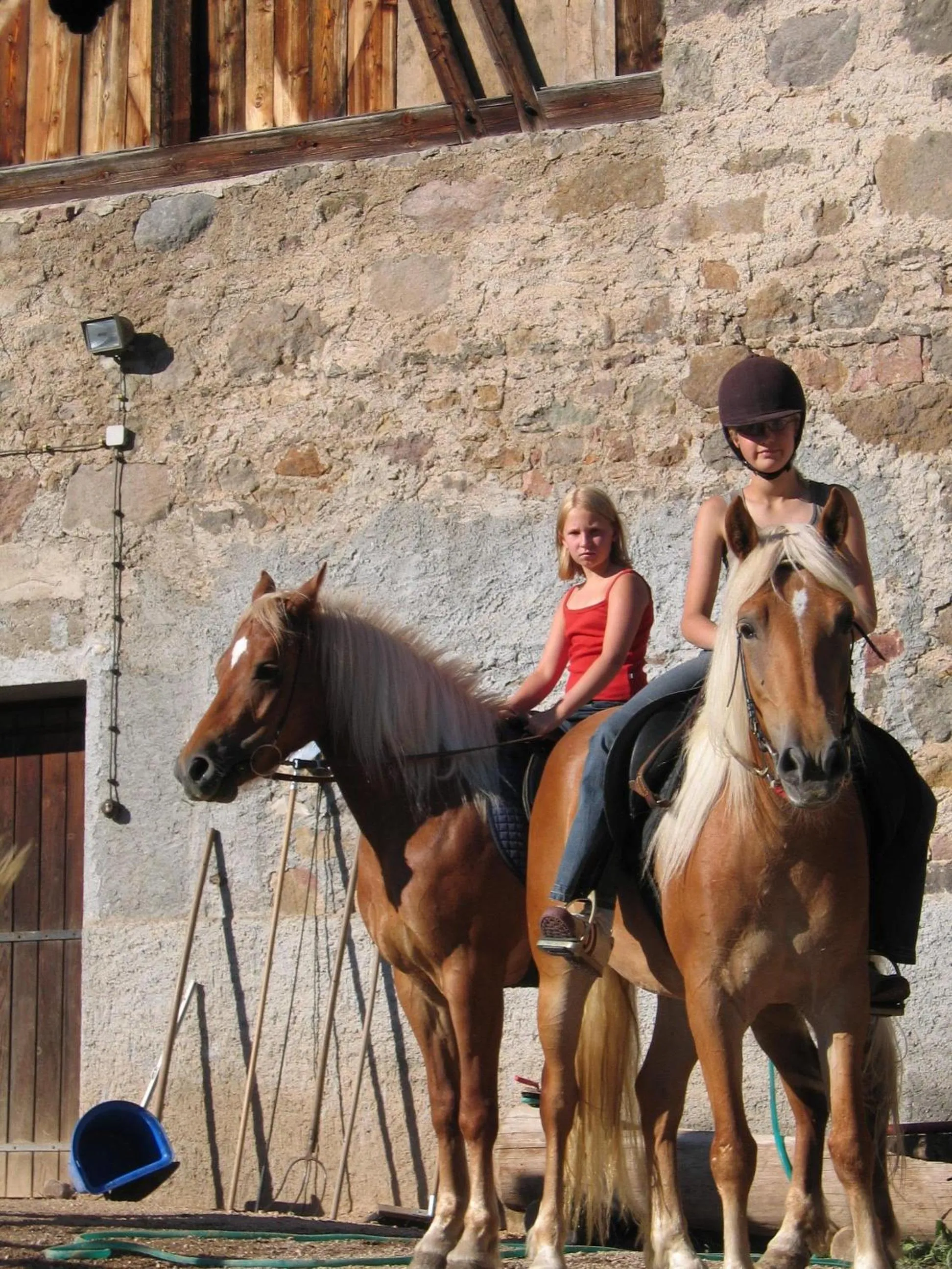 Horse-riding in Romantik Hotel Post