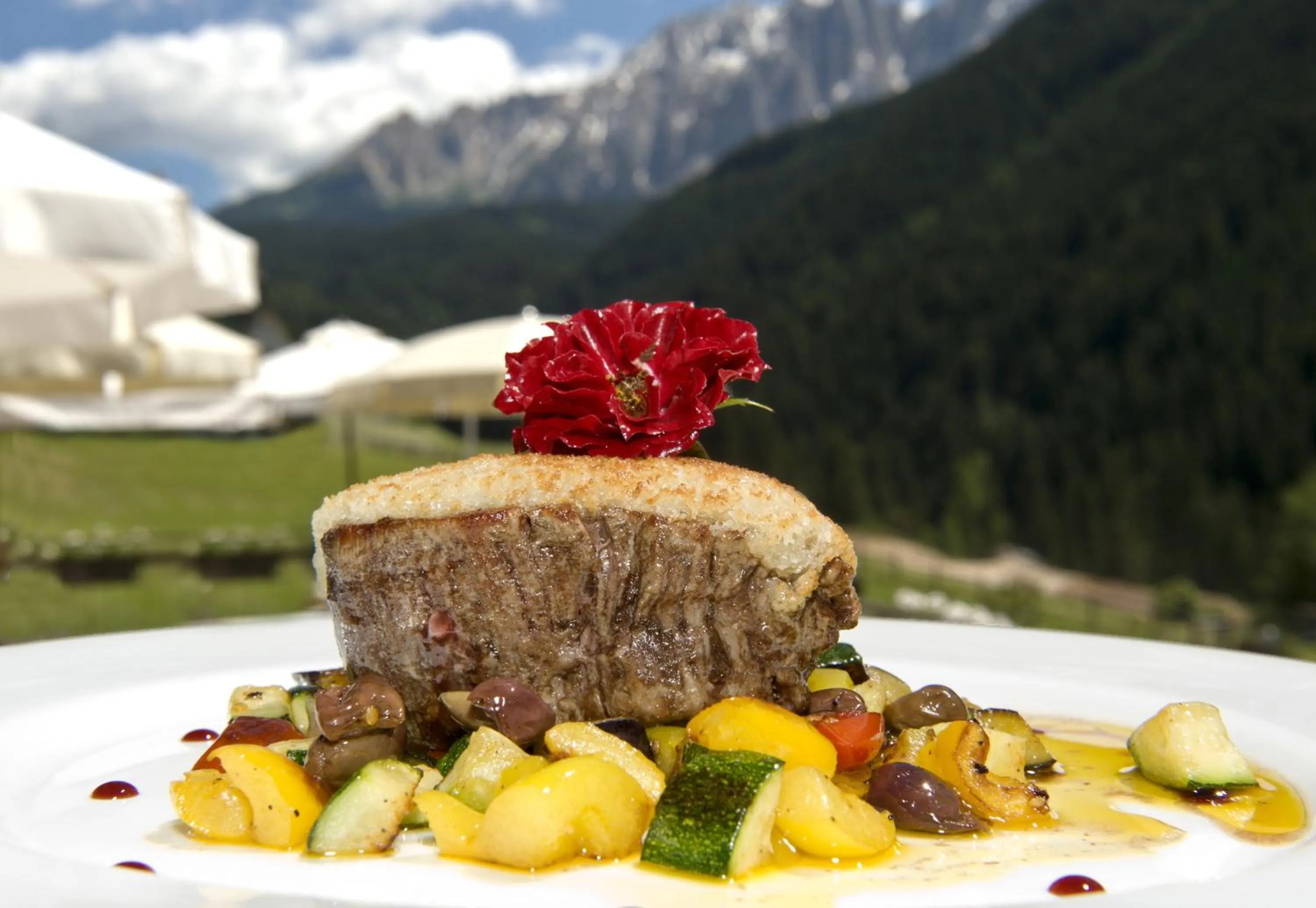 Restaurant/places to eat in Romantik Hotel Post