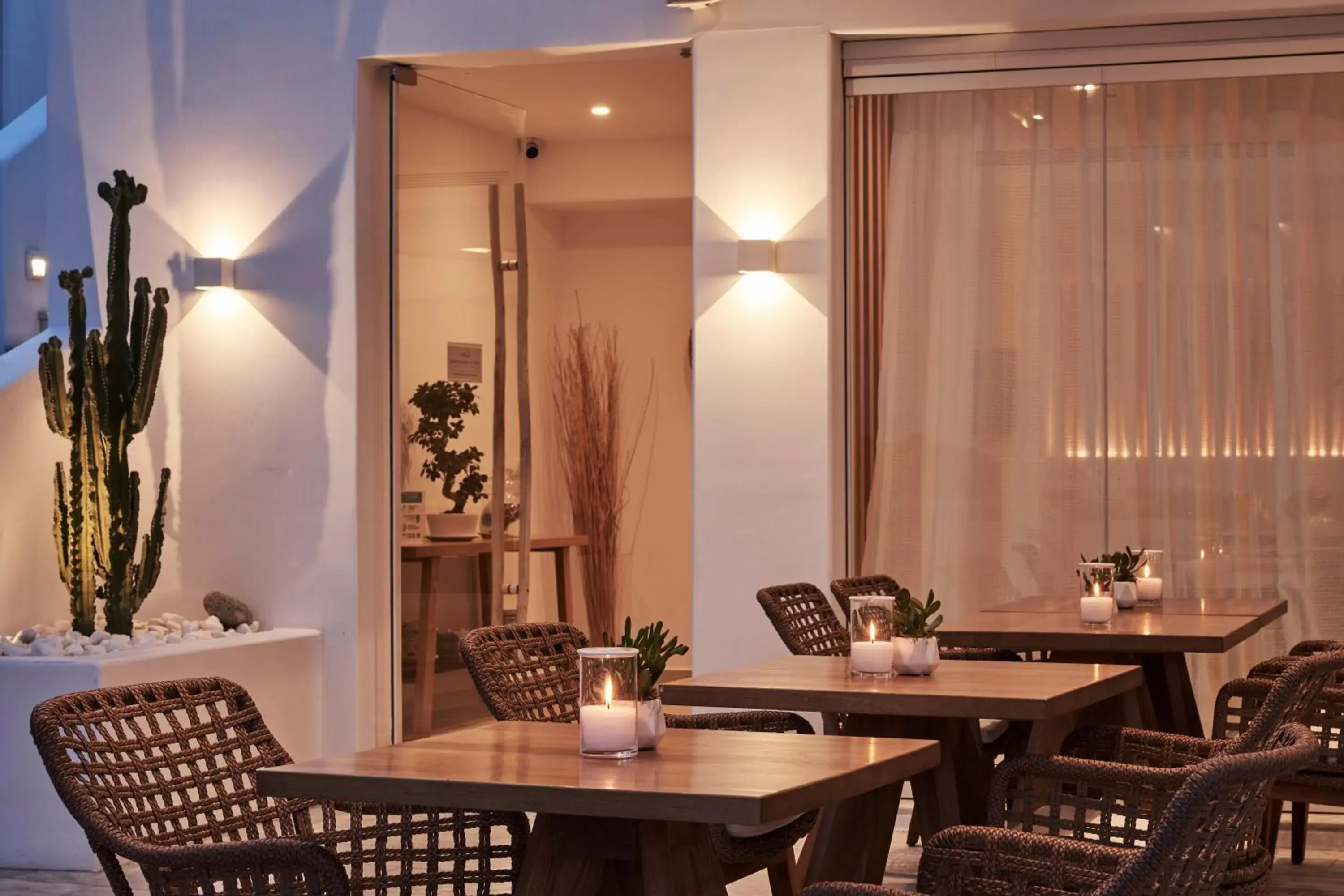 Restaurant/places to eat in Paradise View Hotel Restaurant/places to eat in Paradise View Hotel