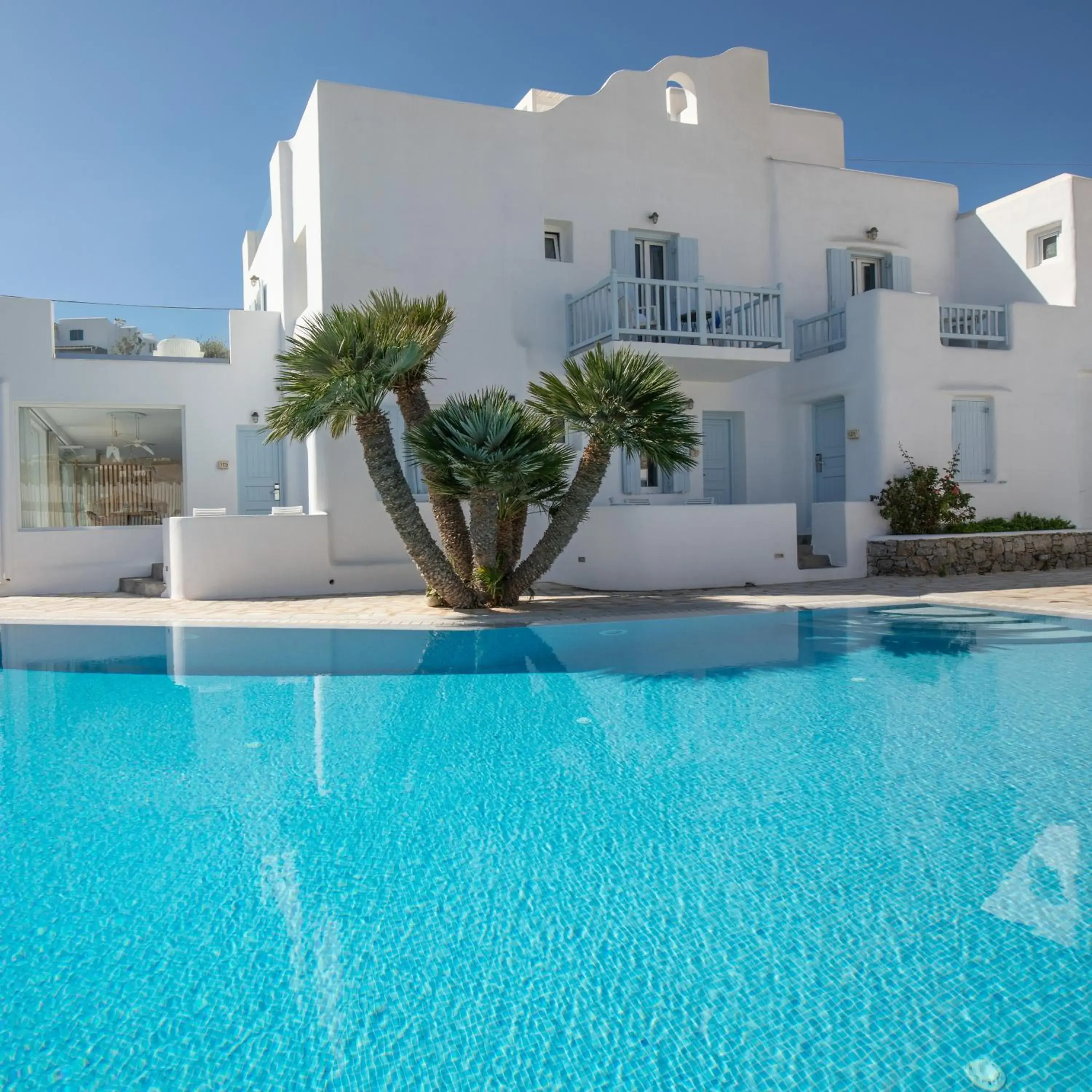 Swimming pool in Paradise View Hotel Swimming pool in Paradise View Hotel