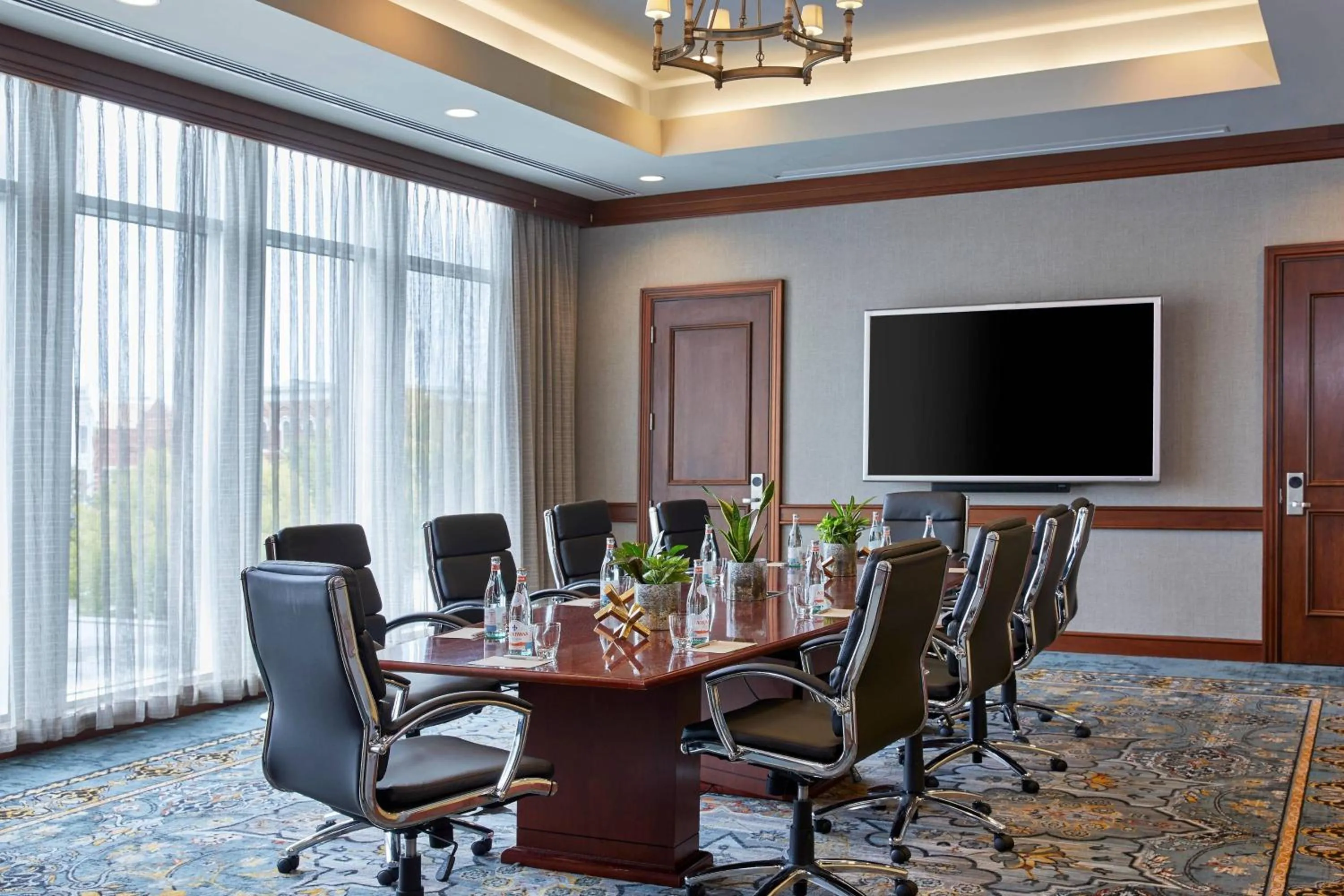 Meeting/conference room in Renaissance Montgomery Hotel & Spa at the Convention Center