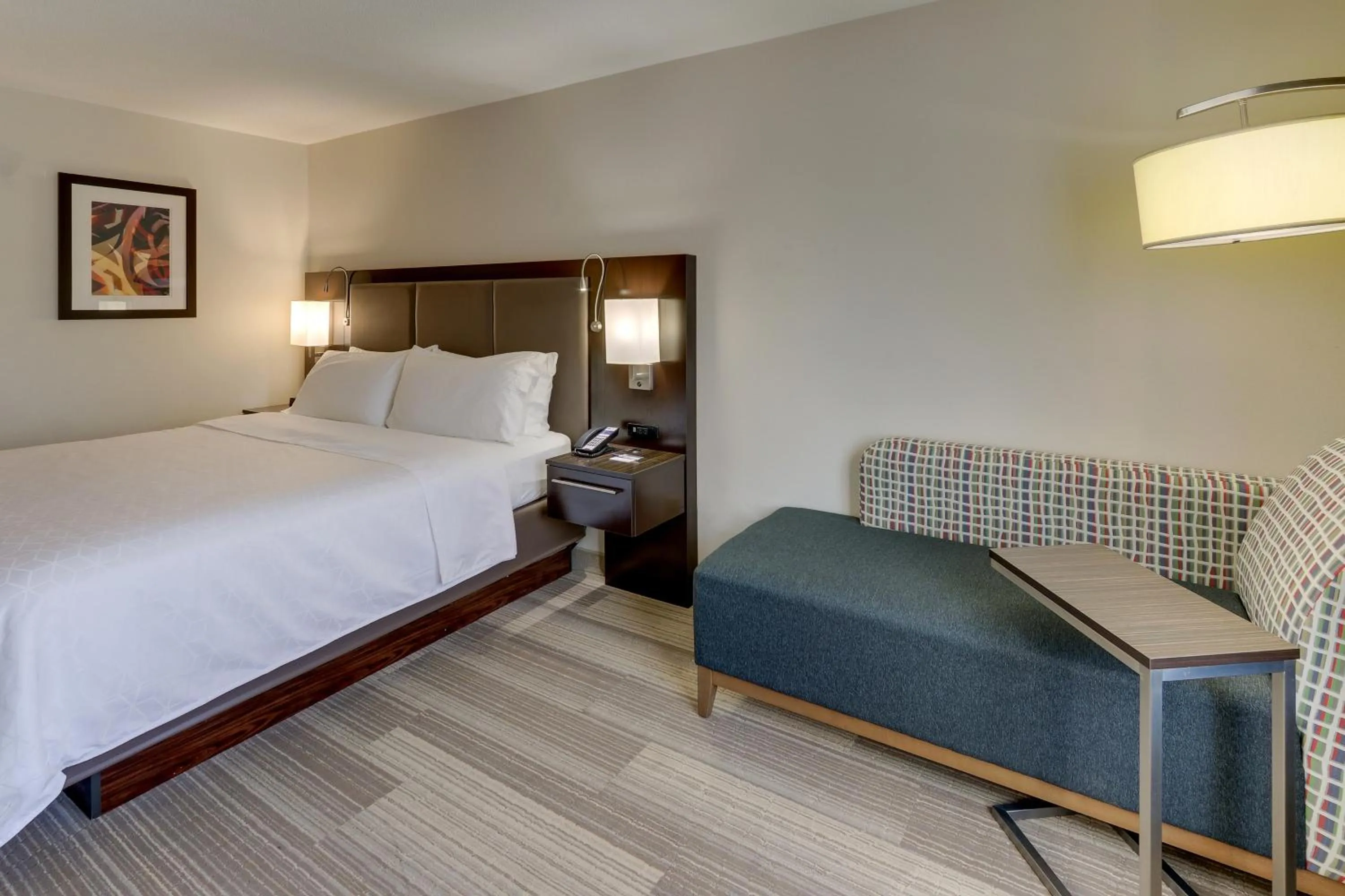 Bed in Holiday Inn Express Hotel & Suites Dayton-Centerville by IHG